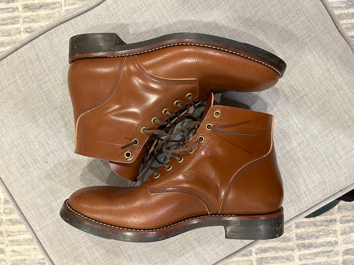 Photo by minus on November 9, 2023 of the Onderhoud SVC01 Boondocker in Wickett & Craig Conker English Bridle.