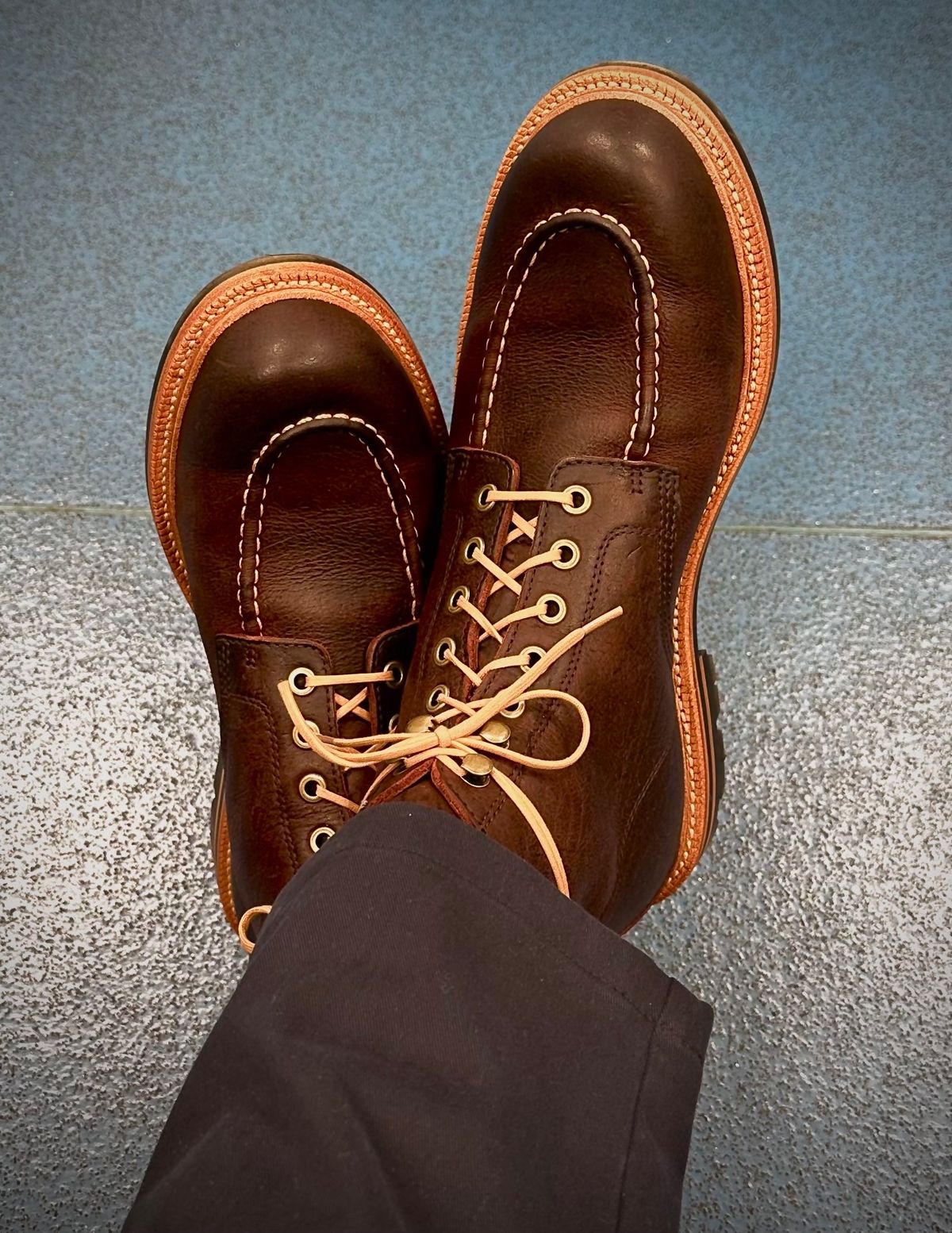 Photo by Ilyas on July 21, 2023 of the Grant Stone Brass Boot in C.F. Stead Dark Burgundy Classic Kudu.