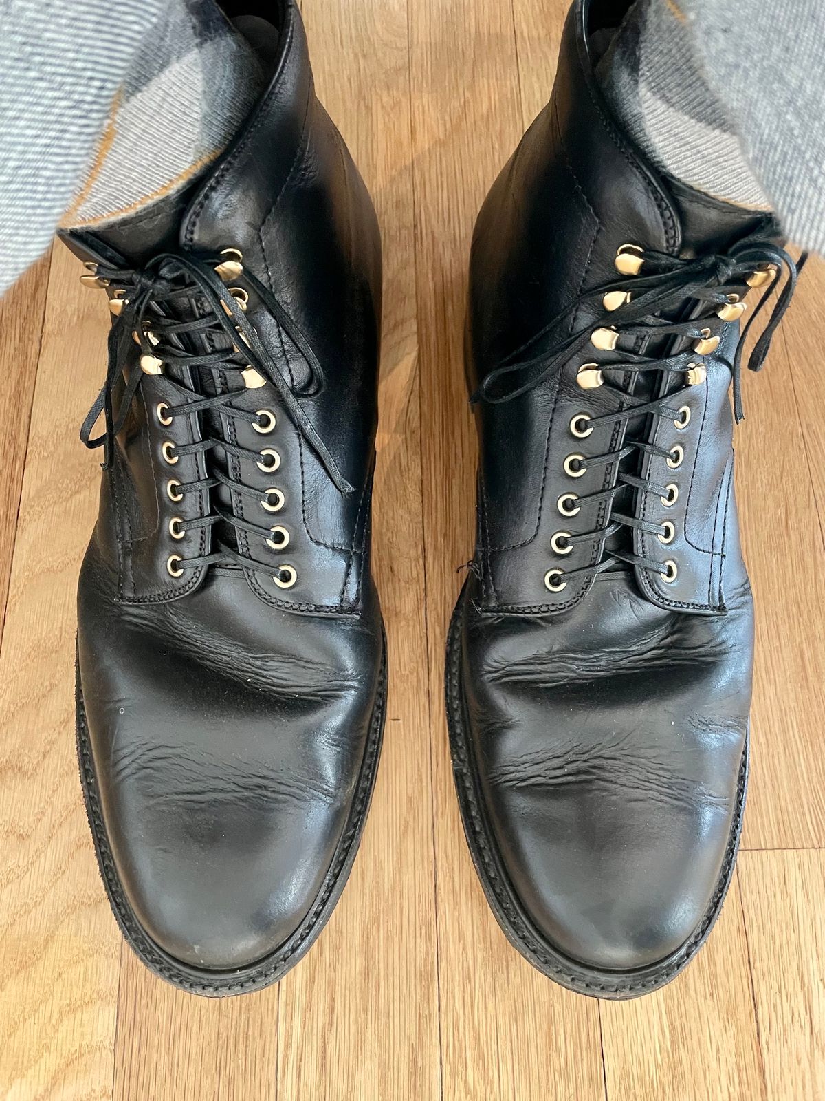 Photo by goodboots_badfeet on October 26, 2023 of the Alden Plain Toe Boot in Horween Black Chromexcel.