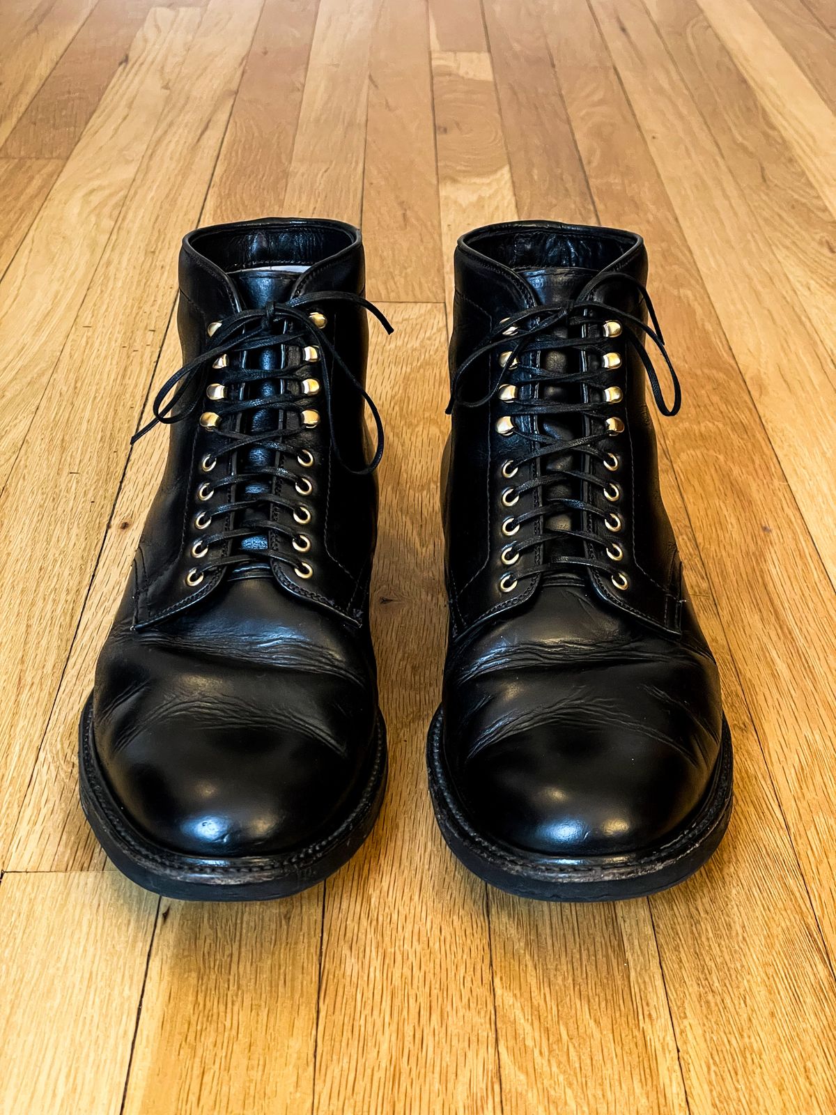 Photo by goodboots_badfeet on December 3, 2023 of the Alden Plain Toe Boot in Horween Black Chromexcel.