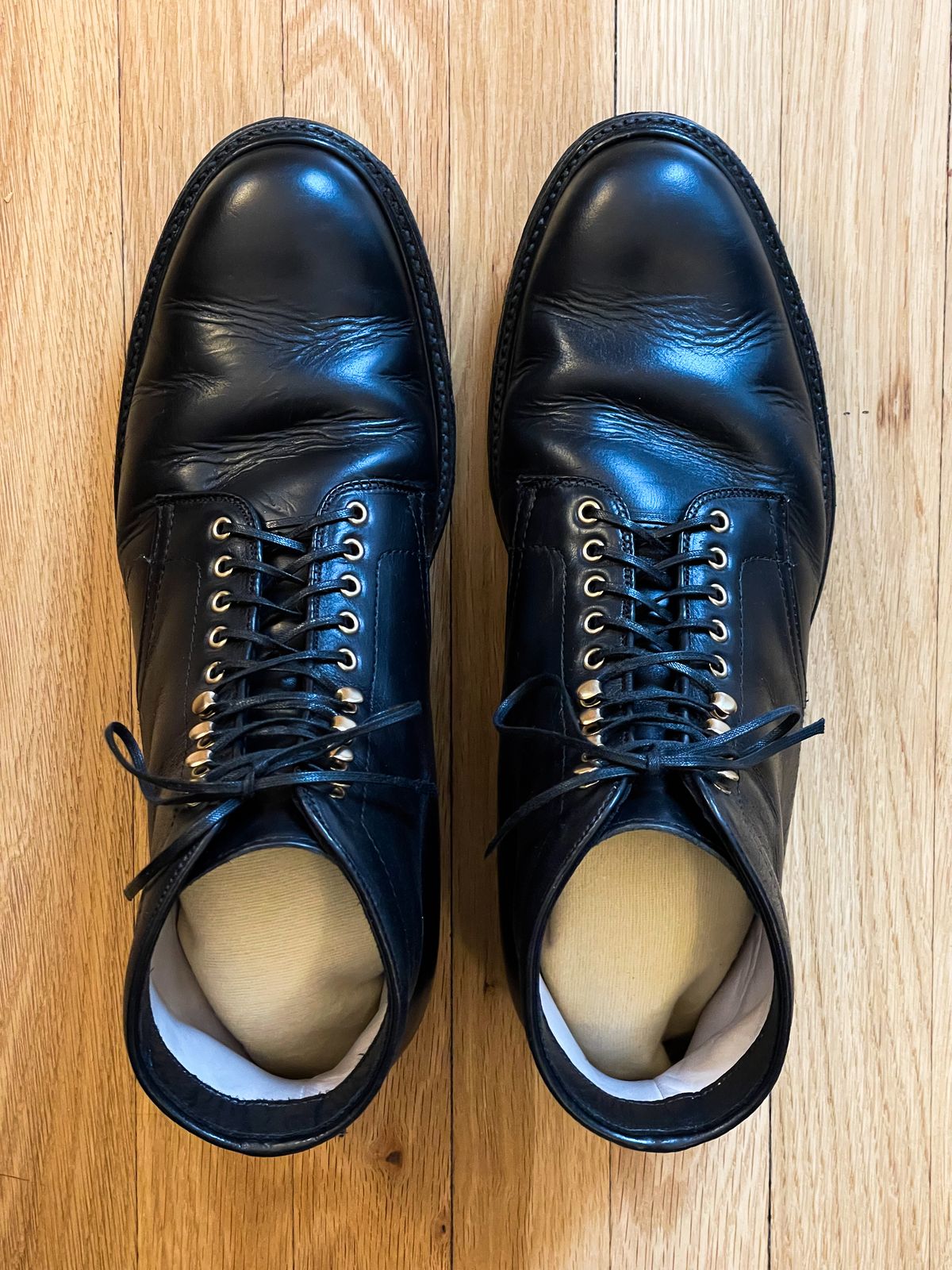 Photo by goodboots_badfeet on December 3, 2023 of the Alden Plain Toe Boot in Horween Black Chromexcel.