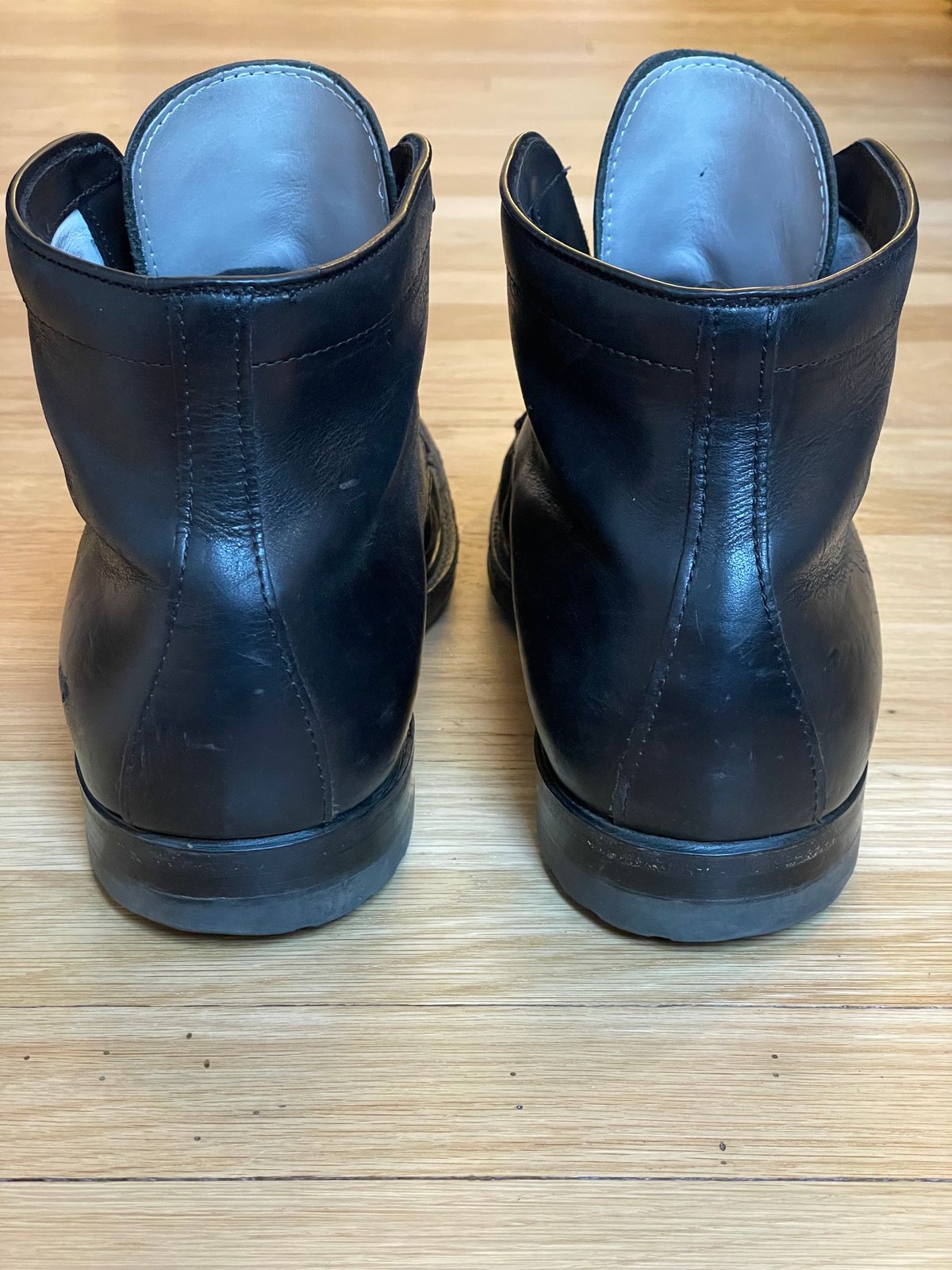 Photo by goodboots_badfeet on January 1, 2024 of the Alden Plain Toe Boot in Horween Black Chromexcel.