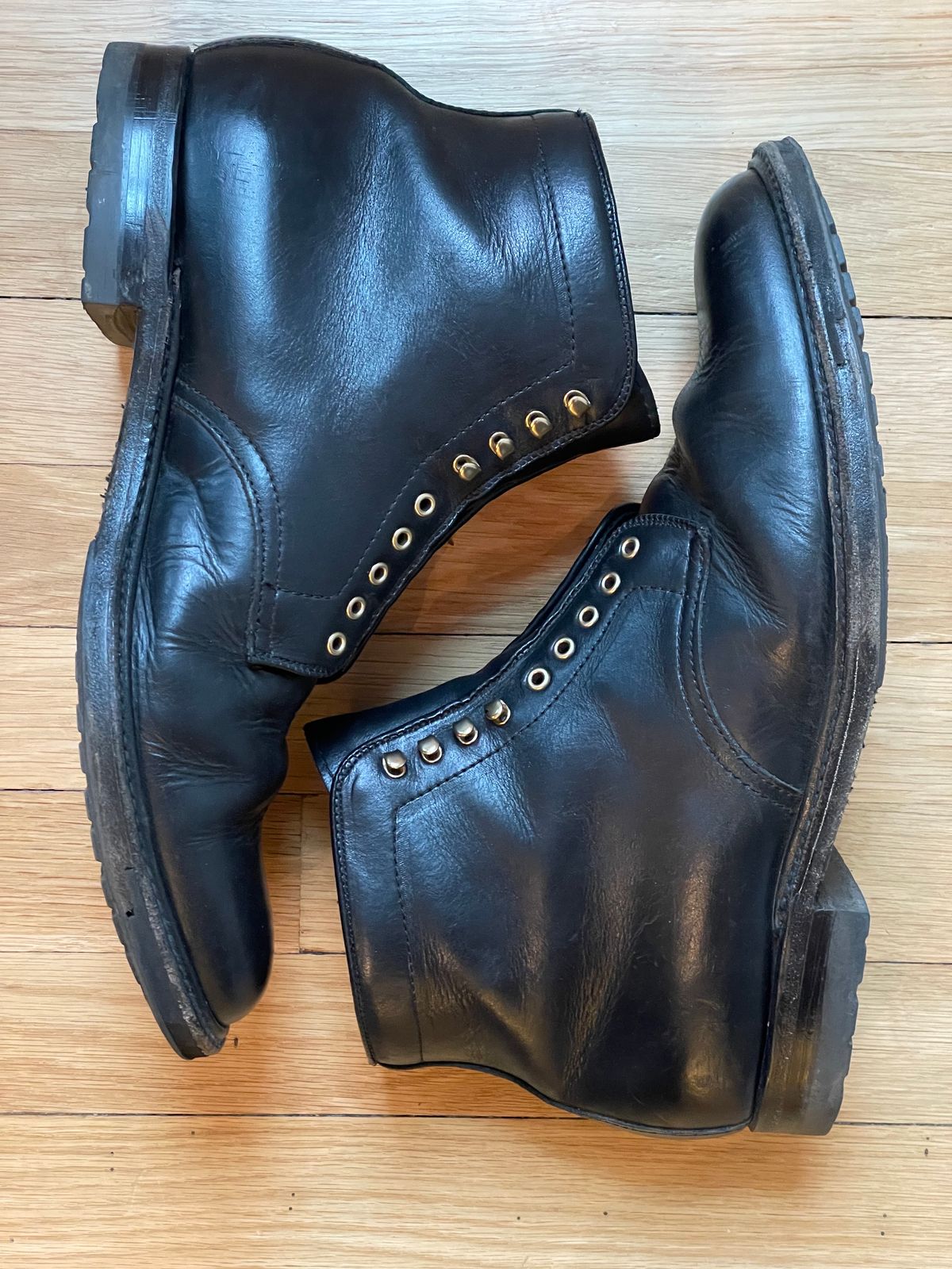 Photo by goodboots_badfeet on January 1, 2024 of the Alden Plain Toe Boot in Horween Black Chromexcel.