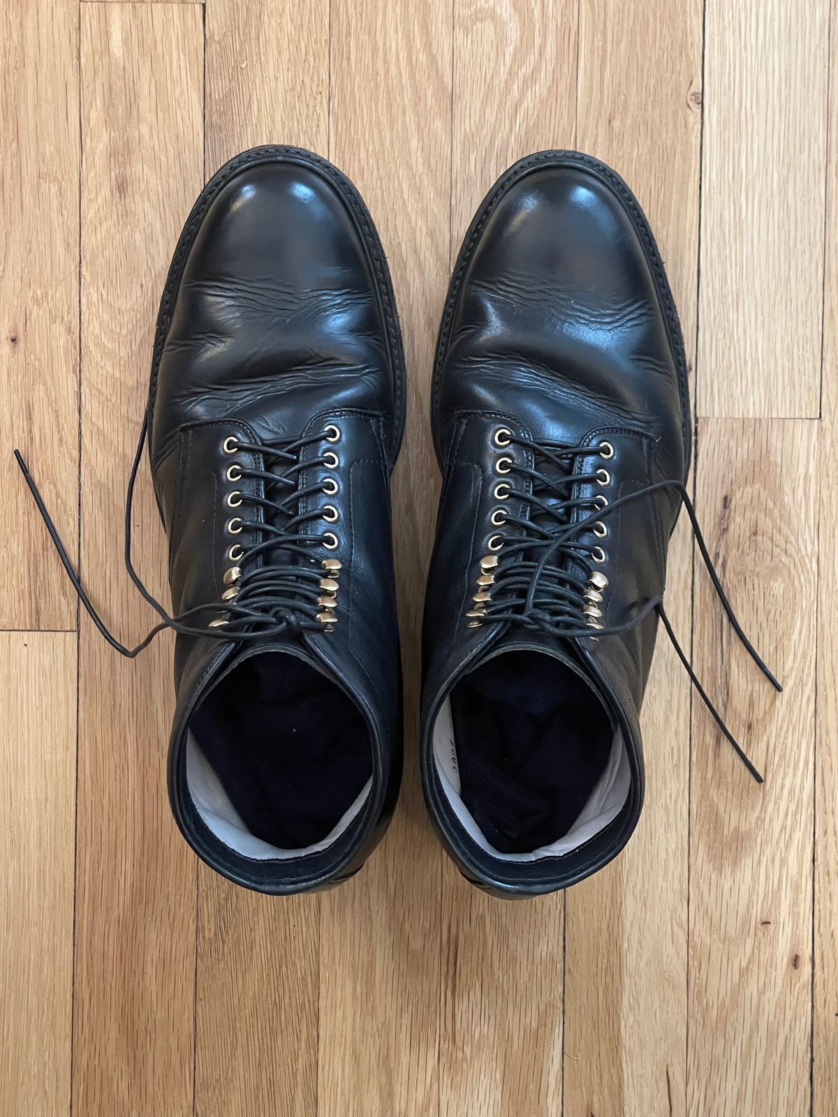 Photo by goodboots_badfeet on February 2, 2024 of the Alden Plain Toe Boot in Horween Black Chromexcel.