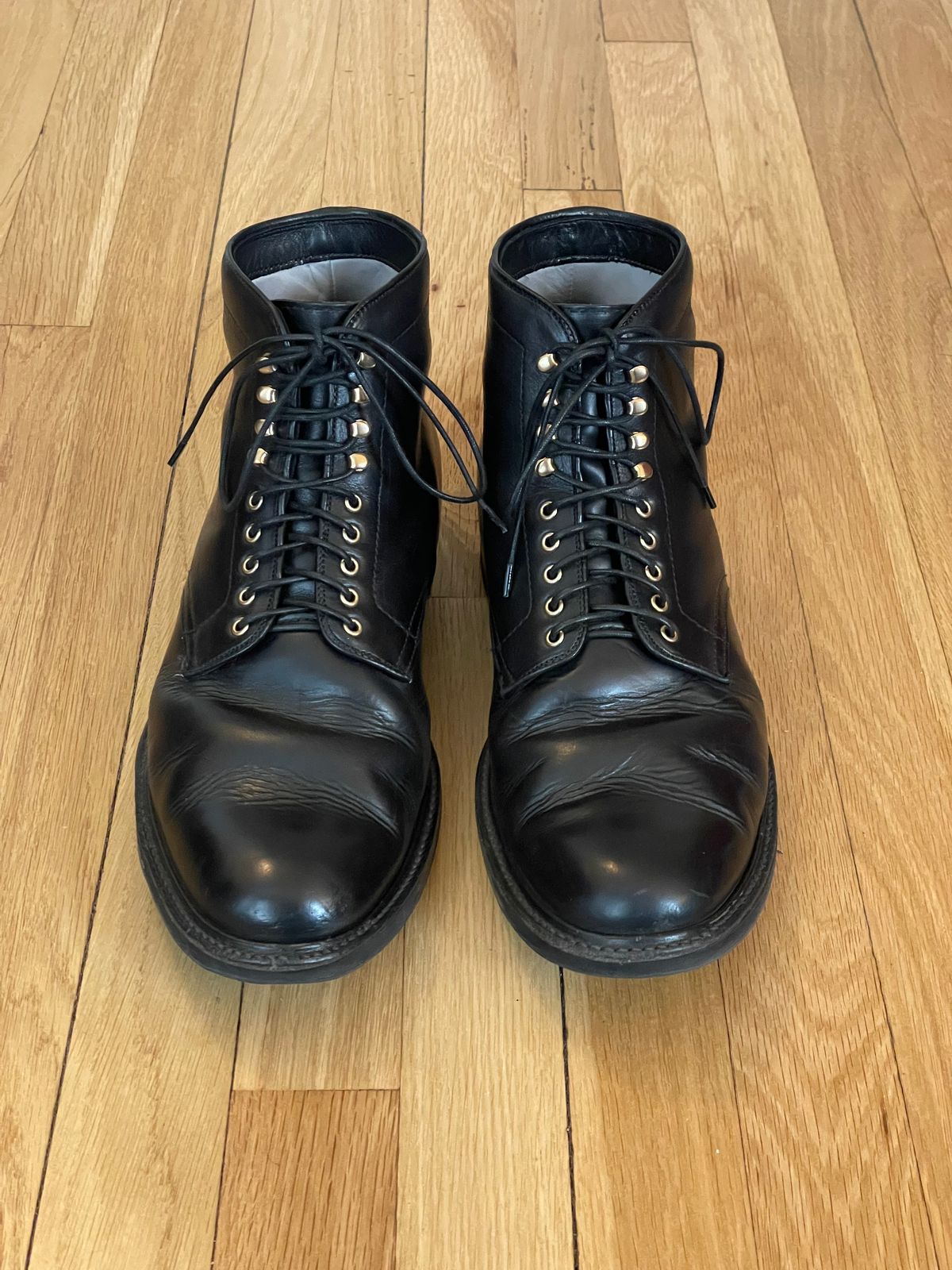 Photo by goodboots_badfeet on March 2, 2024 of the Alden Plain Toe Boot in Horween Black Chromexcel.