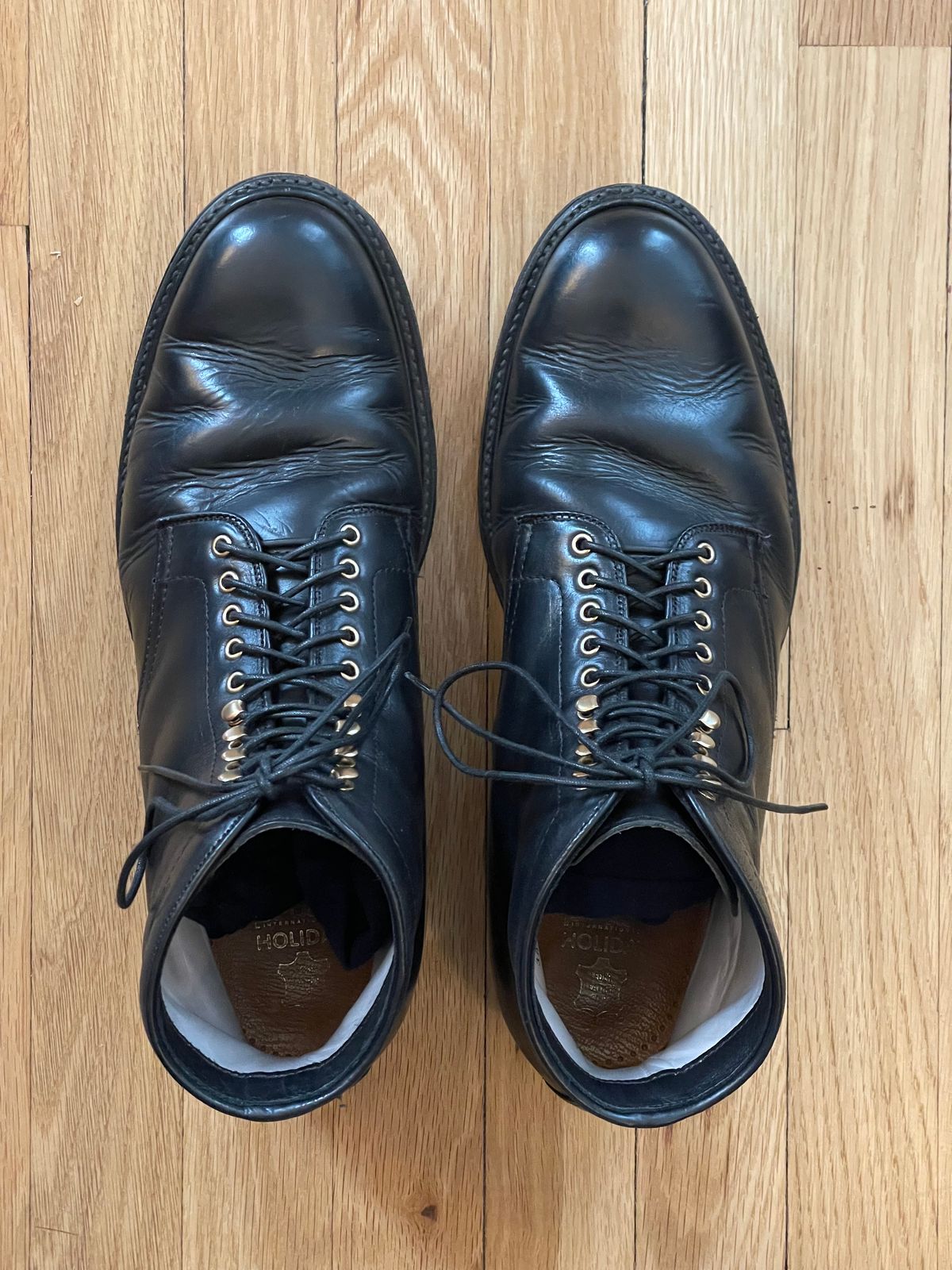 Photo by goodboots_badfeet on March 2, 2024 of the Alden Plain Toe Boot in Horween Black Chromexcel.