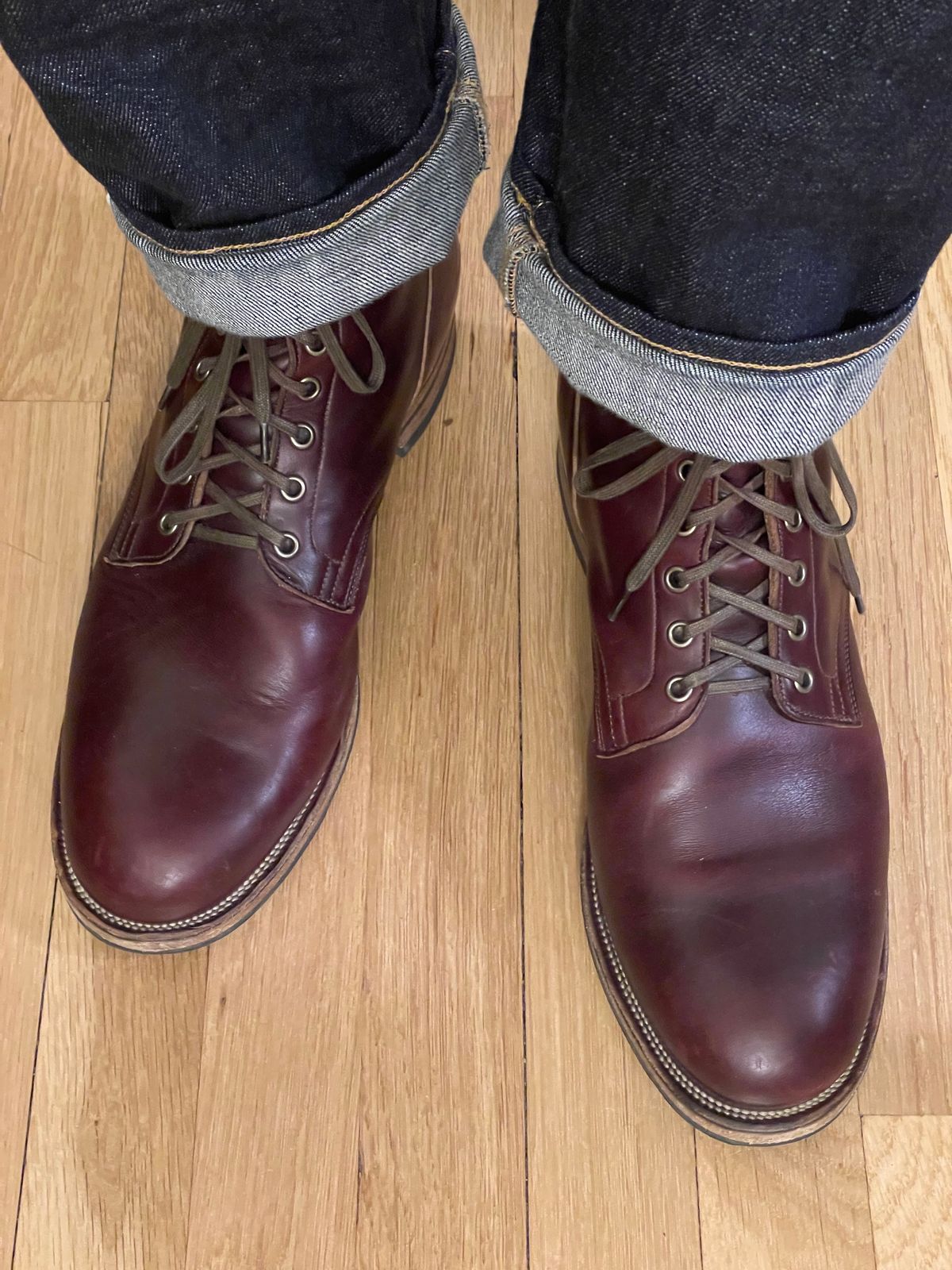 Photo by goodboots_badfeet on December 10, 2023 of the Viberg Service Boot in Horween Color 8 Chromexcel.