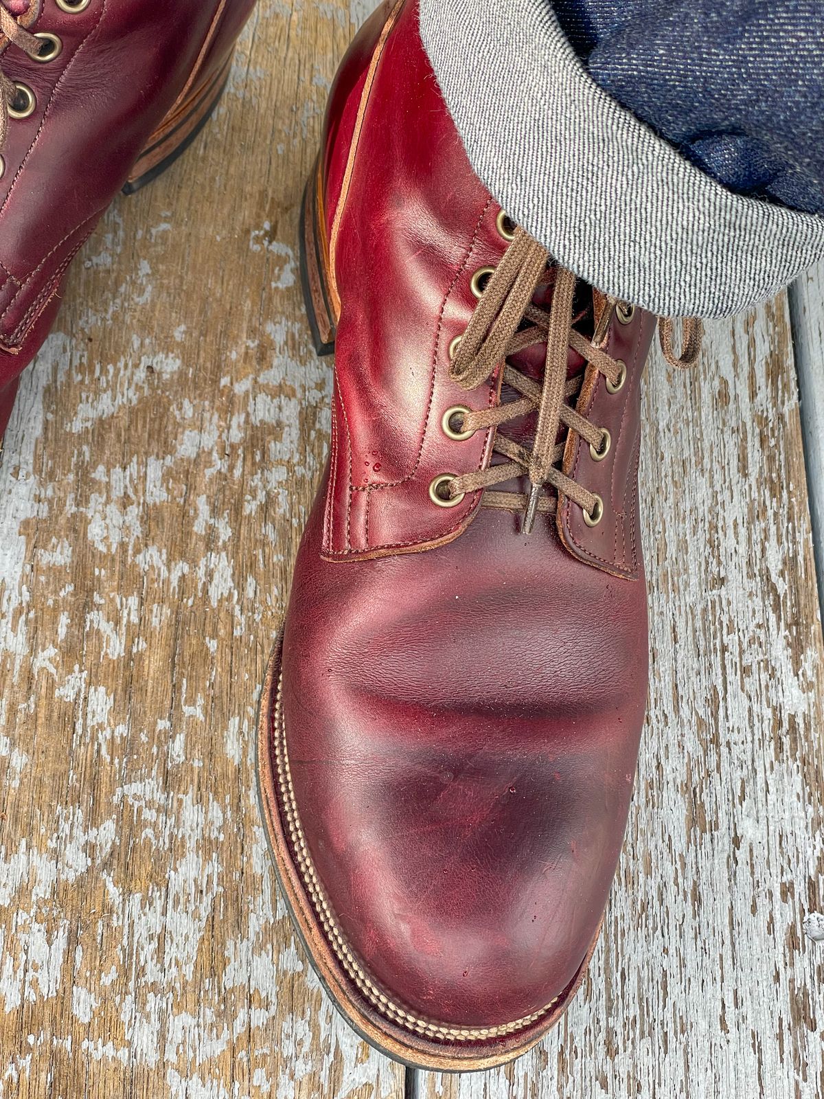 Photo by goodboots_badfeet on December 30, 2023 of the Viberg Service Boot in Horween Color 8 Chromexcel.