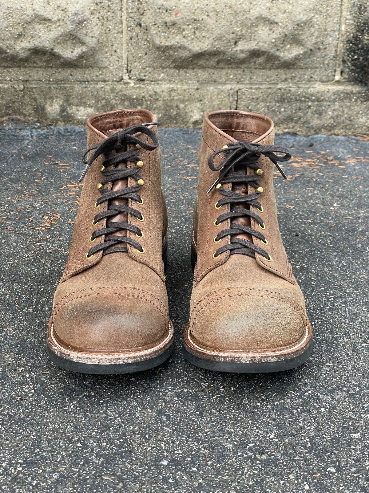 Photo by goodboots_badfeet on November 1, 2023 of the John Lofgren Combat Boots in Horween Natural Chromexcel Roughout.