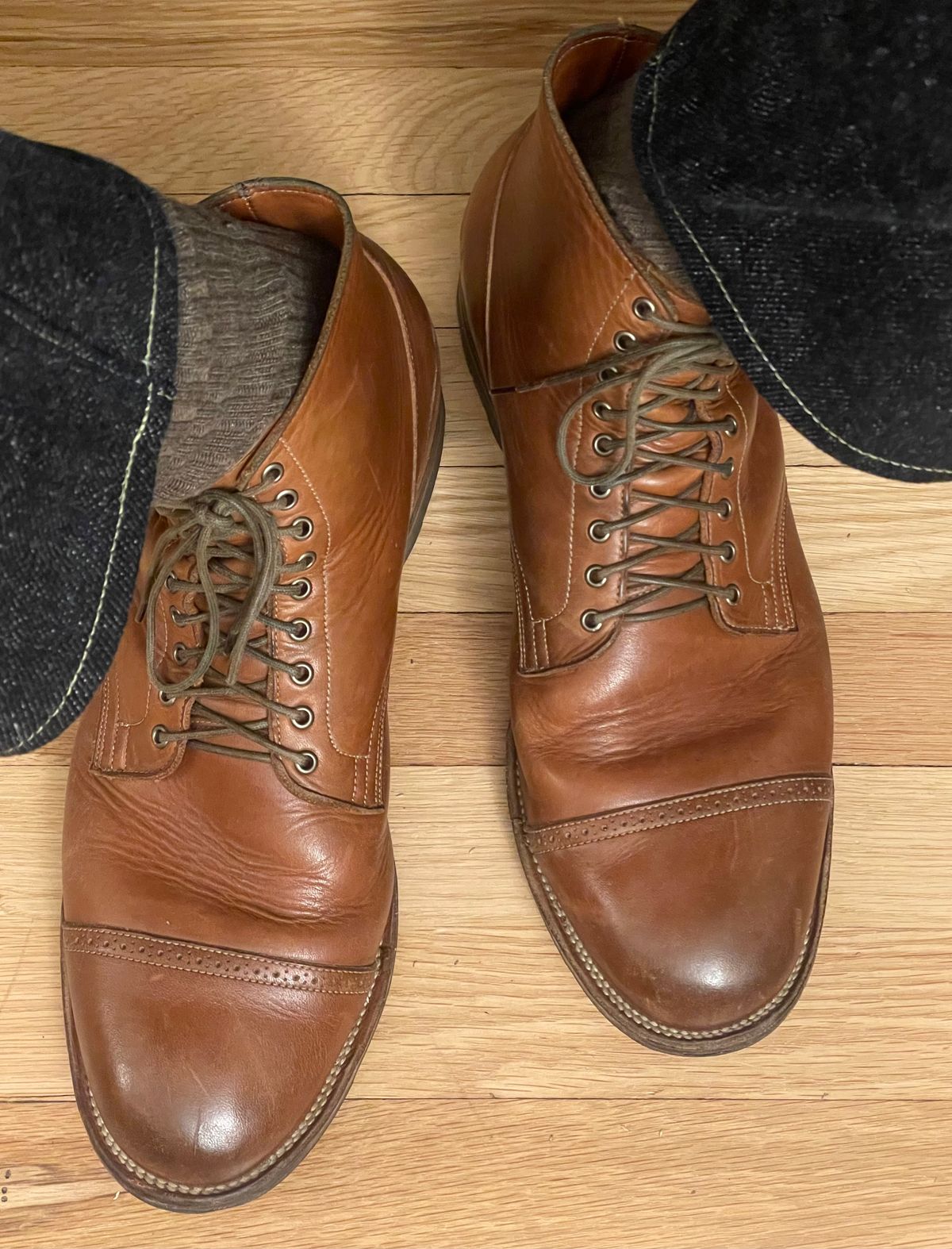 Photo by goodboots_badfeet on October 15, 2025 of the Viberg Service Boot BCT in Horween Coconut Dublin.