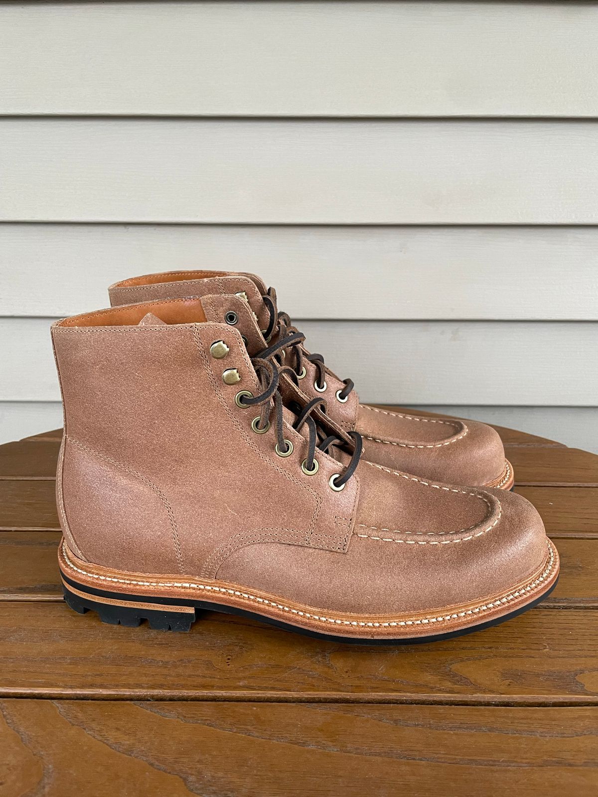 Photo by goodboots_badfeet on November 1, 2022 of the Grant Stone Brass Boot in C.F. Stead Natural Waxy Commander Suede.