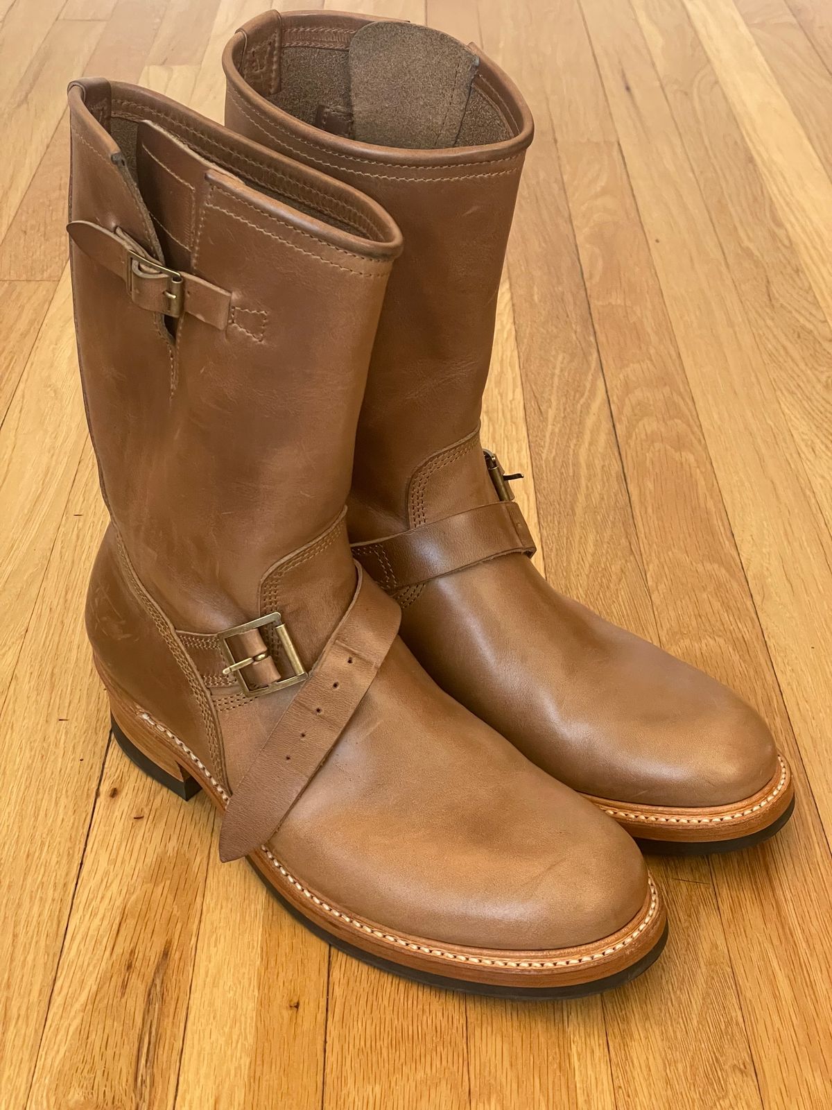 Photo by goodboots_badfeet on November 26, 2023 of the John Lofgren Wabash Engineer Boots in Horween Natural Chromexcel.