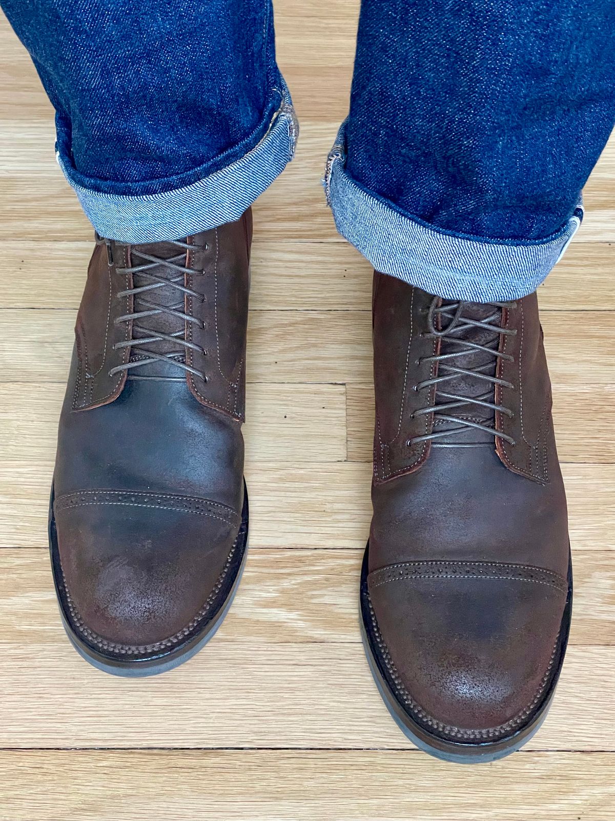 Photo by goodboots_badfeet on October 4, 2024 of the Viberg Service Boot BCT in C.F. Stead Snuff Waxy Commander Suede.