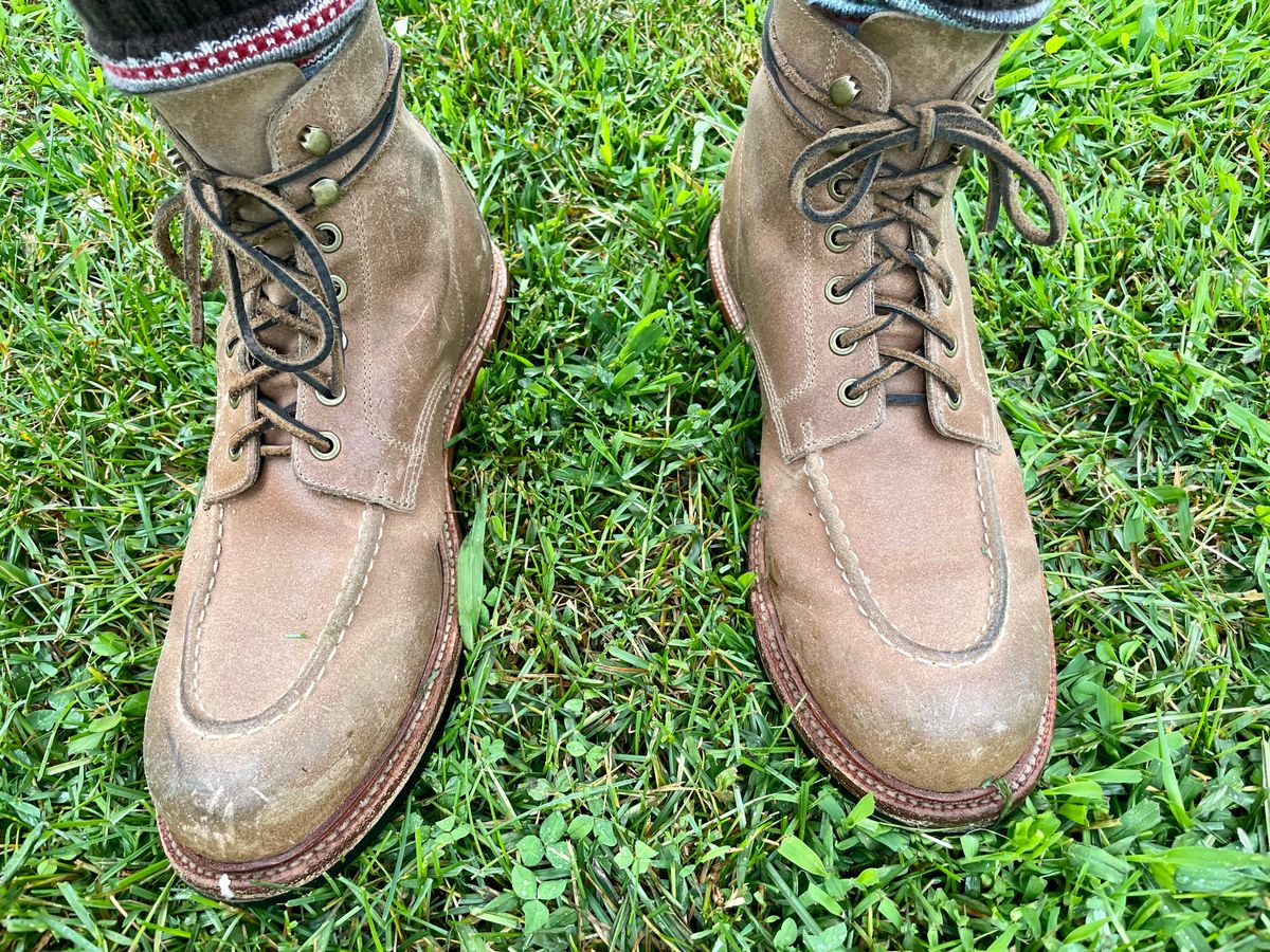 Photo by goodboots_badfeet on July 2, 2023 of the Grant Stone Brass Boot in C.F. Stead Natural Waxy Commander Suede.