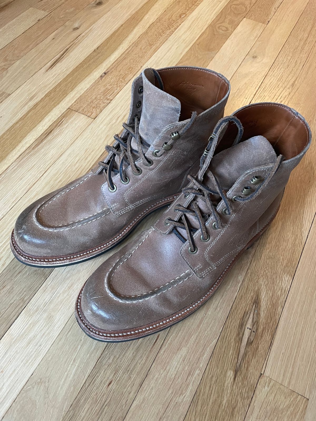 Photo by goodboots_badfeet on July 4, 2023 of the Grant Stone Brass Boot in C.F. Stead Natural Waxy Commander Suede.