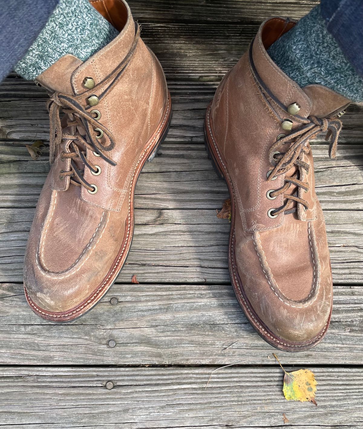 Photo by goodboots_badfeet on August 30, 2023 of the Grant Stone Brass Boot in C.F. Stead Natural Waxy Commander Suede.