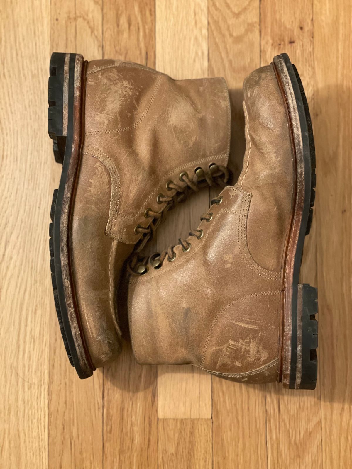 Photo by goodboots_badfeet on September 4, 2023 of the Grant Stone Brass Boot in C.F. Stead Natural Waxy Commander Suede.