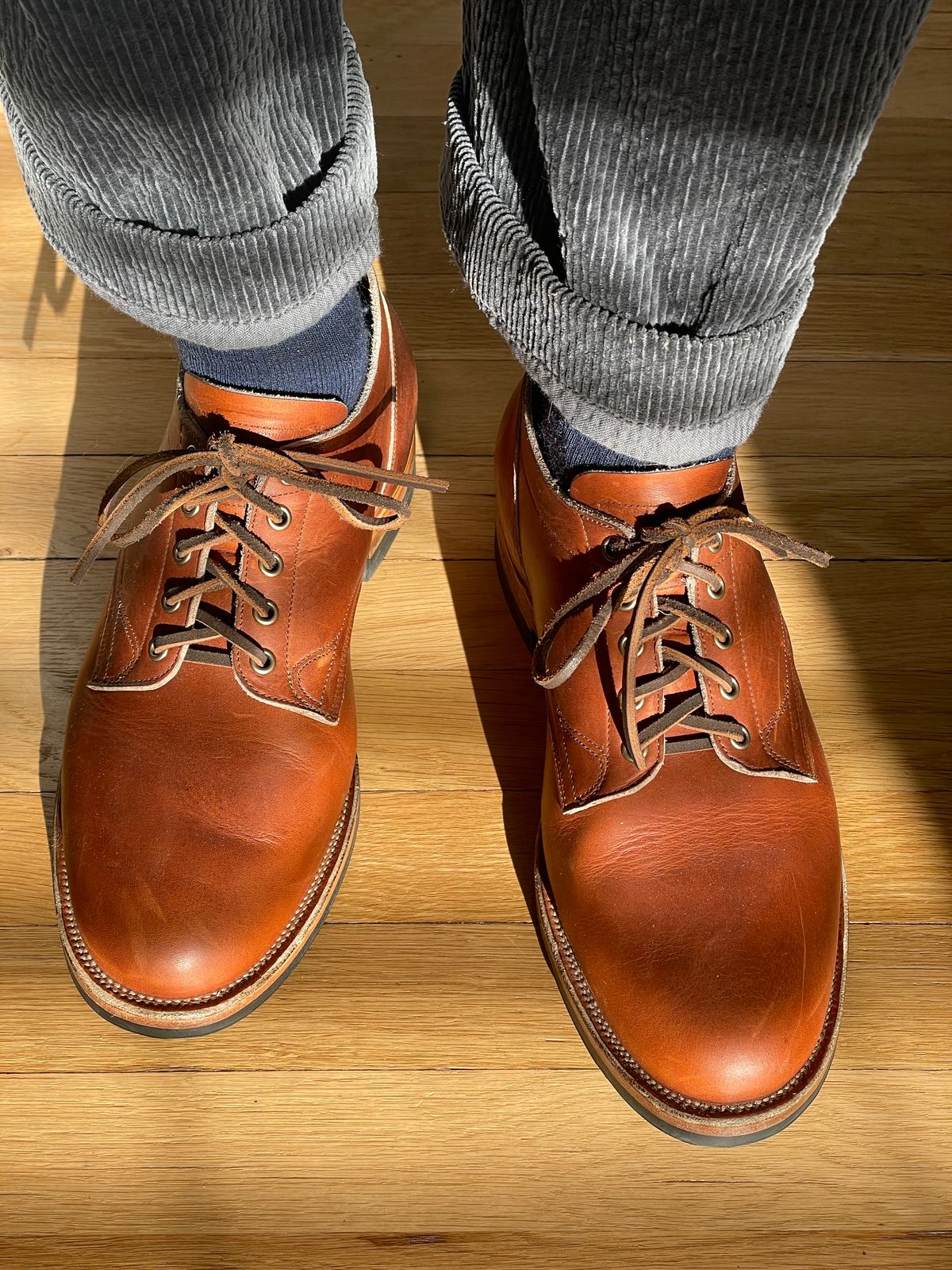 Photo by goodboots_badfeet on December 8, 2023 of the Viberg 145 Oxford in Horween Saddle Tan Chromepak.