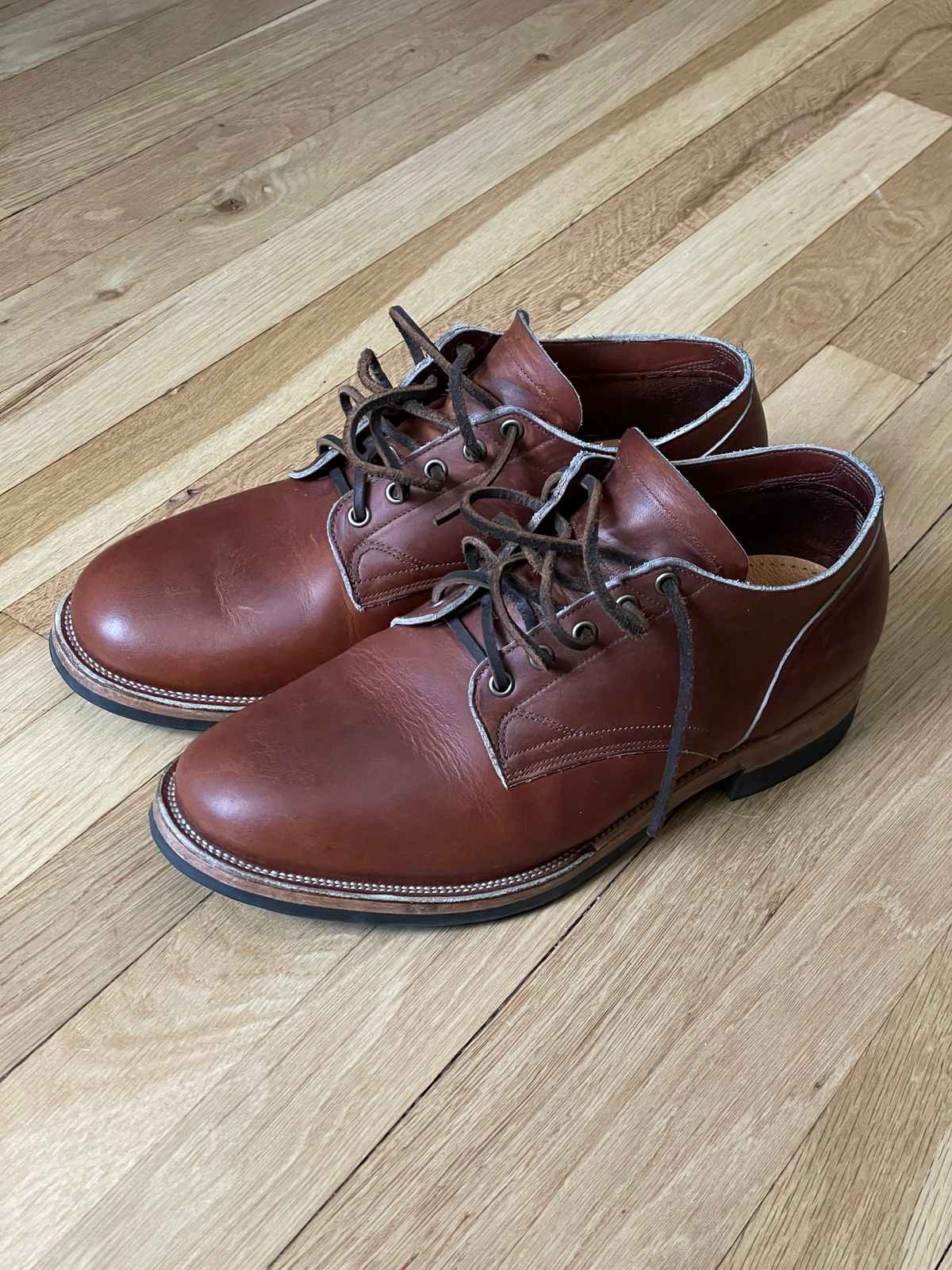 Photo by goodboots_badfeet on February 21, 2024 of the Viberg 145 Oxford in Horween Saddle Tan Chromepak.