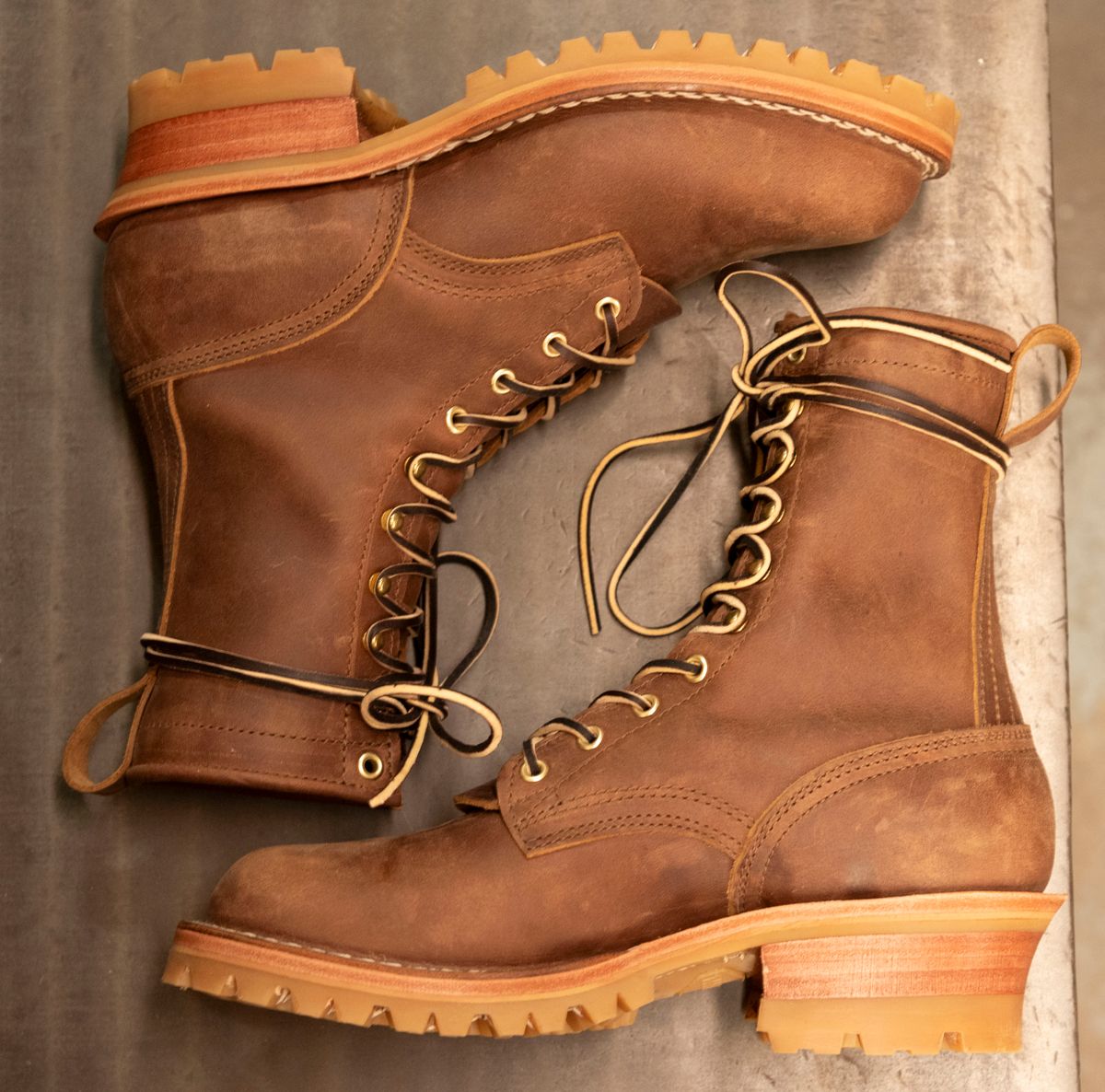 Photo by jimmy3roller on October 2, 2023 of the Nicks MTO in Horween Whiskey Predator.