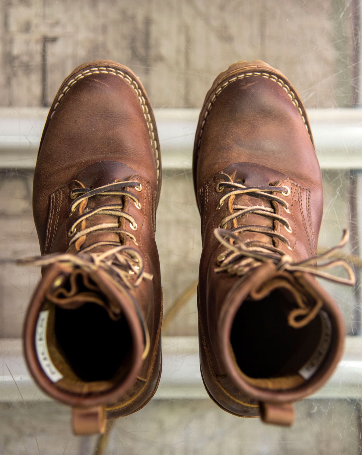 Photo by jimmy3roller on November 6, 2023 of the Nicks MTO in Horween Whiskey Predator.