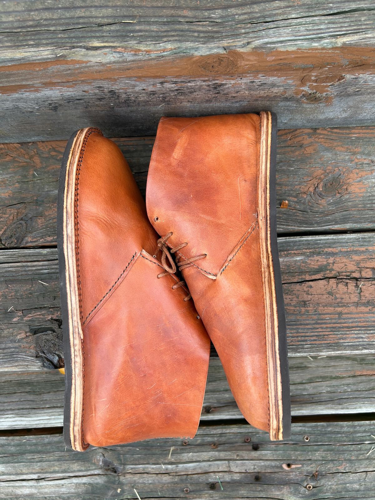 Photo by treetopgoods on October 5, 2023 of the Treetop Goods Desert Boot in Wickett & Craig Oak Skirting.
