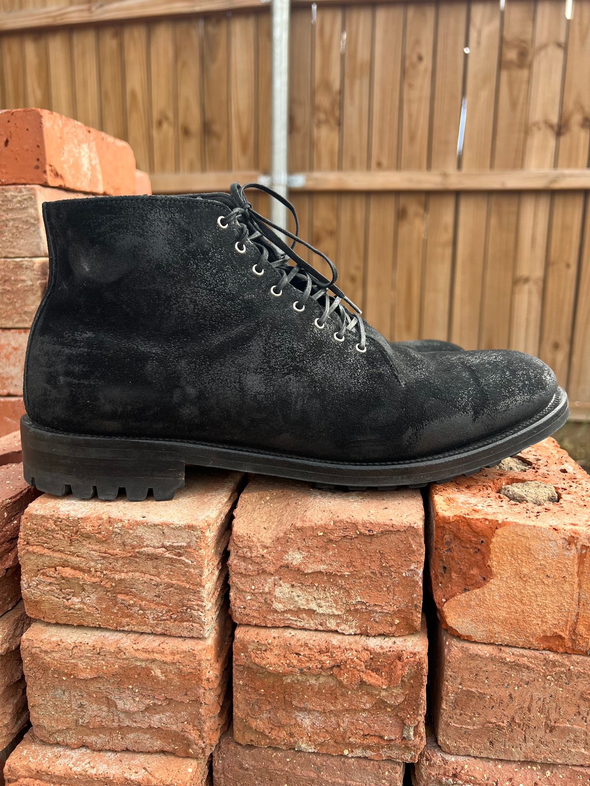 Photo by rollothethird on December 8, 2022 of the Viberg Service Boot in Camel Black Waxed Roughout.