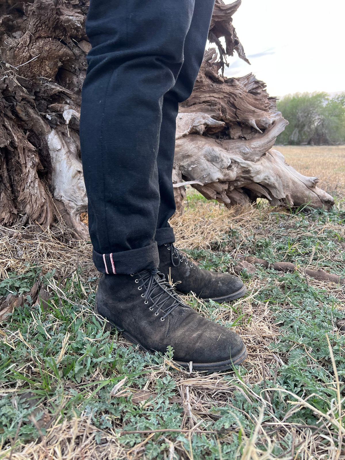 Photo by rollothethird on April 6, 2023 of the Viberg Service Boot in Camel Black Waxed Roughout.