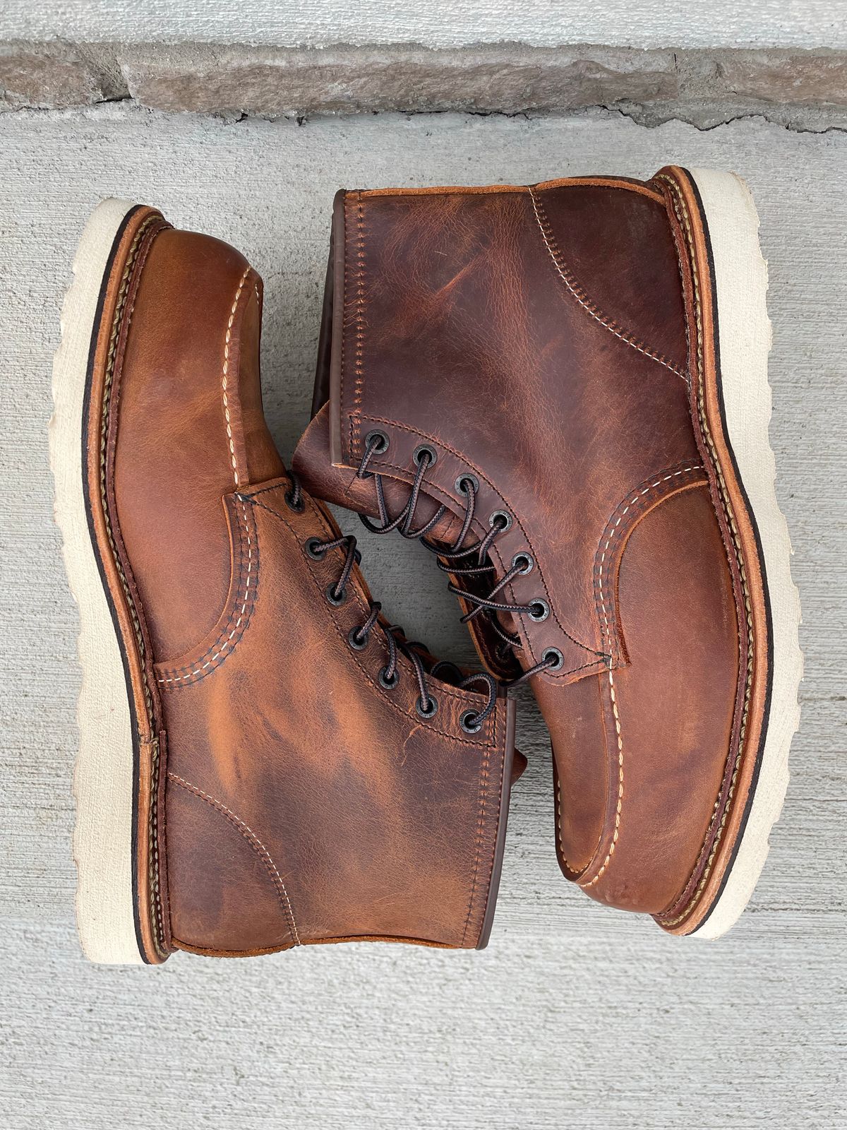 Photo by hconley on October 1, 2022 of the Red Wing 6-Inch Classic Moc in S.B. Foot Copper Rough and Tough.