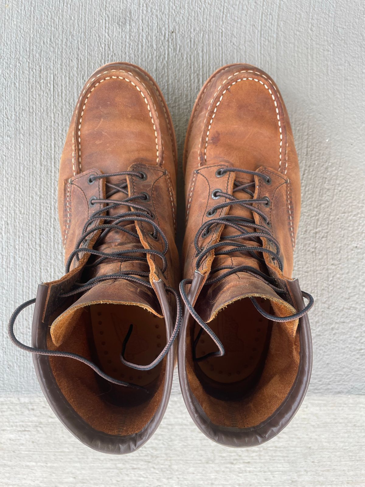 Photo by hconley on December 3, 2022 of the Red Wing 6-Inch Classic Moc in S.B. Foot Copper Rough and Tough.