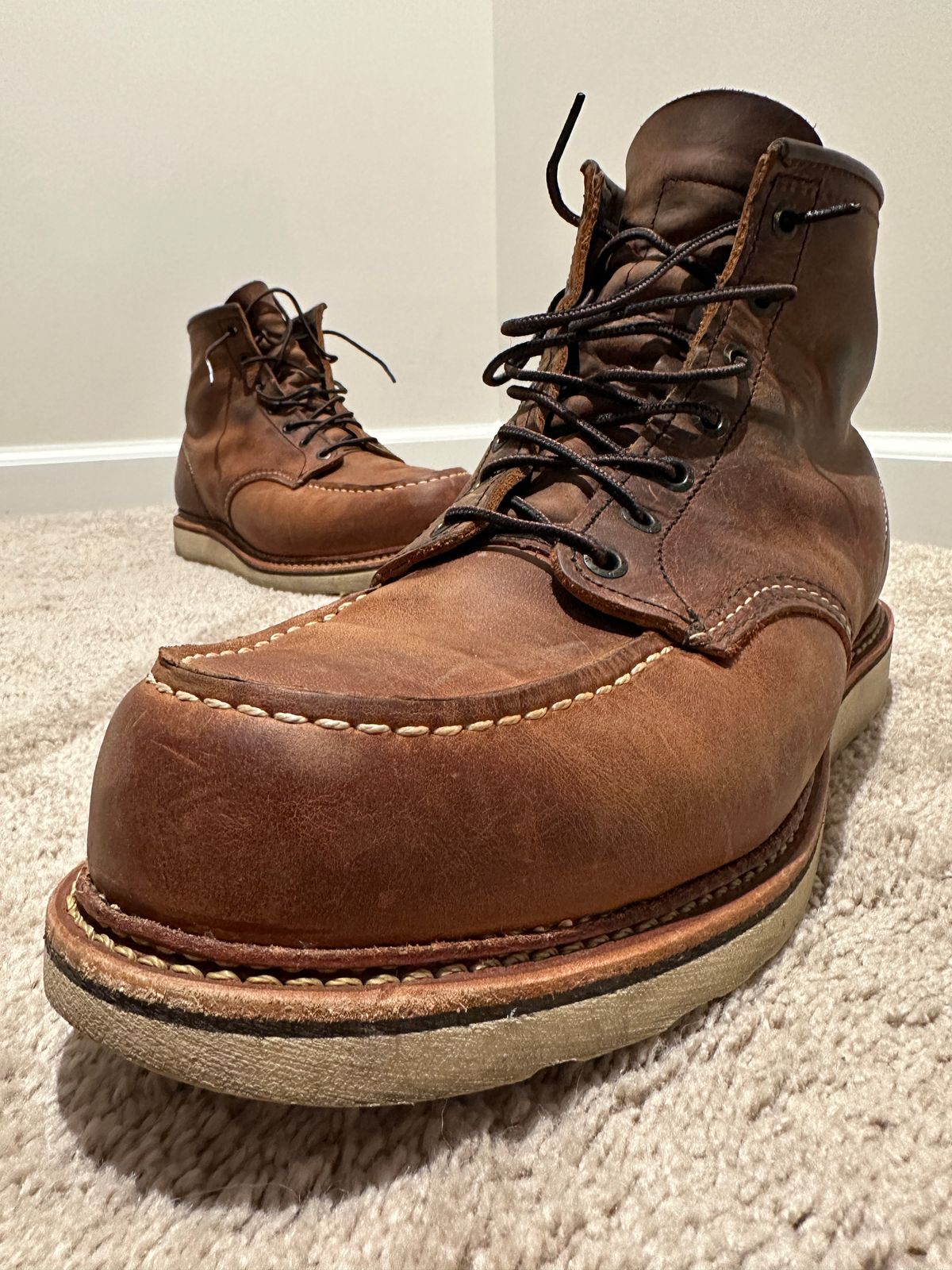 Photo by hconley on January 6, 2023 of the Red Wing 6-Inch Classic Moc in S.B. Foot Copper Rough and Tough.