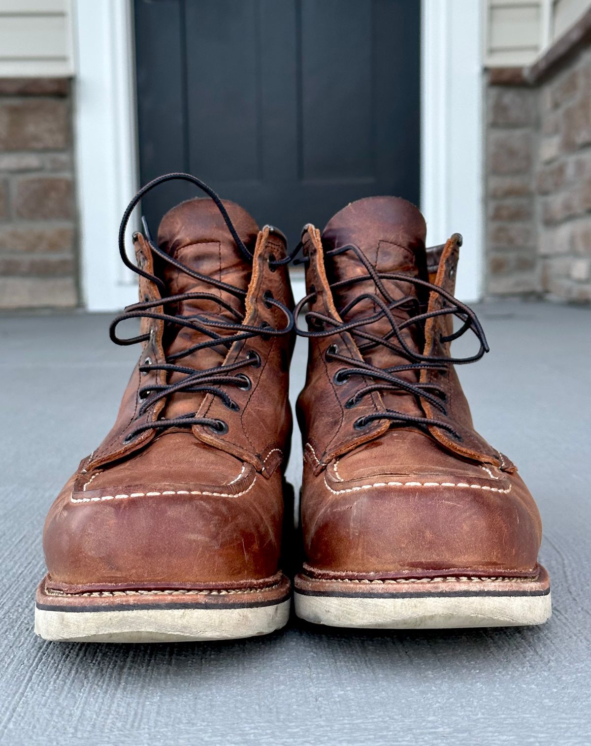 Photo by hconley on February 4, 2023 of the Red Wing 6-Inch Classic Moc in S.B. Foot Copper Rough and Tough.