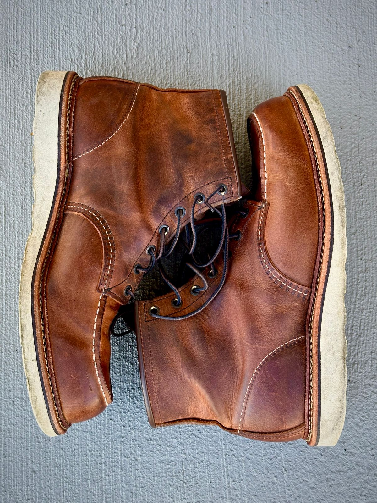 Photo by hconley on March 4, 2023 of the Red Wing 6-Inch Classic Moc in S.B. Foot Copper Rough and Tough.