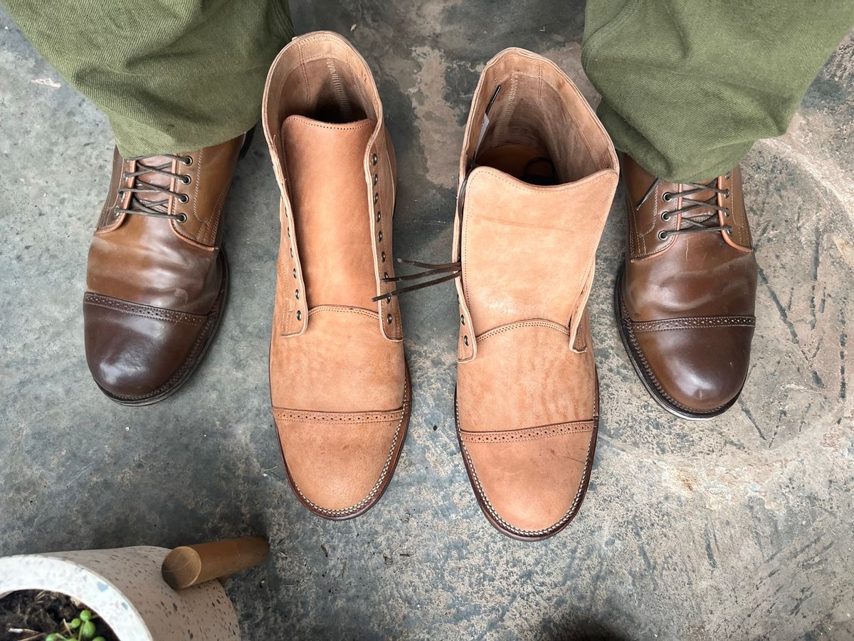 Photo by horsebutt on April 13, 2023 of the Viberg Service Boot in Horween Natural Crust Double Cordovan.