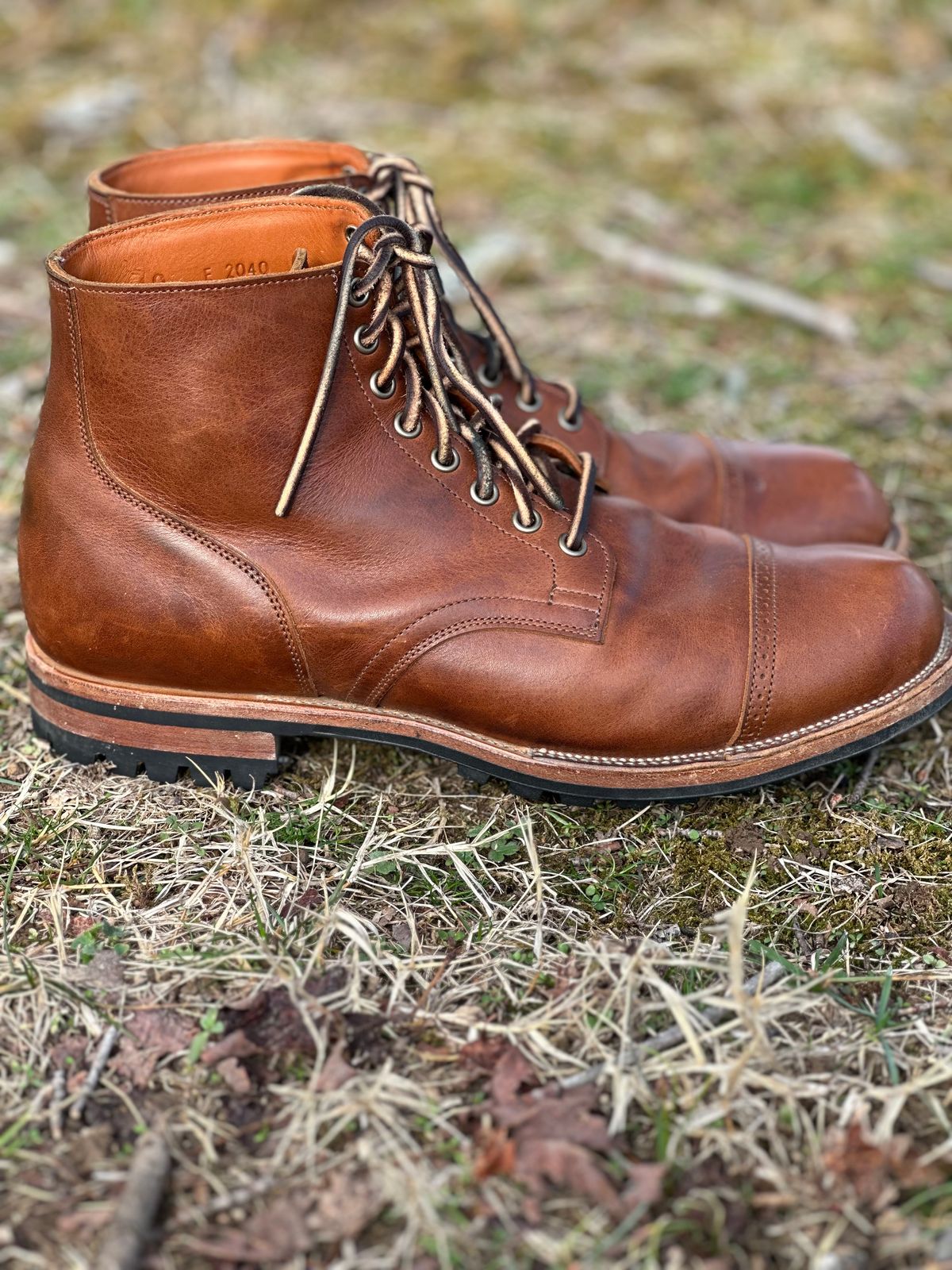 Photo by tailoredgoat on January 5, 2023 of the Viberg Service Boot BCT in C.F. Stead Whisky Regency Calf.