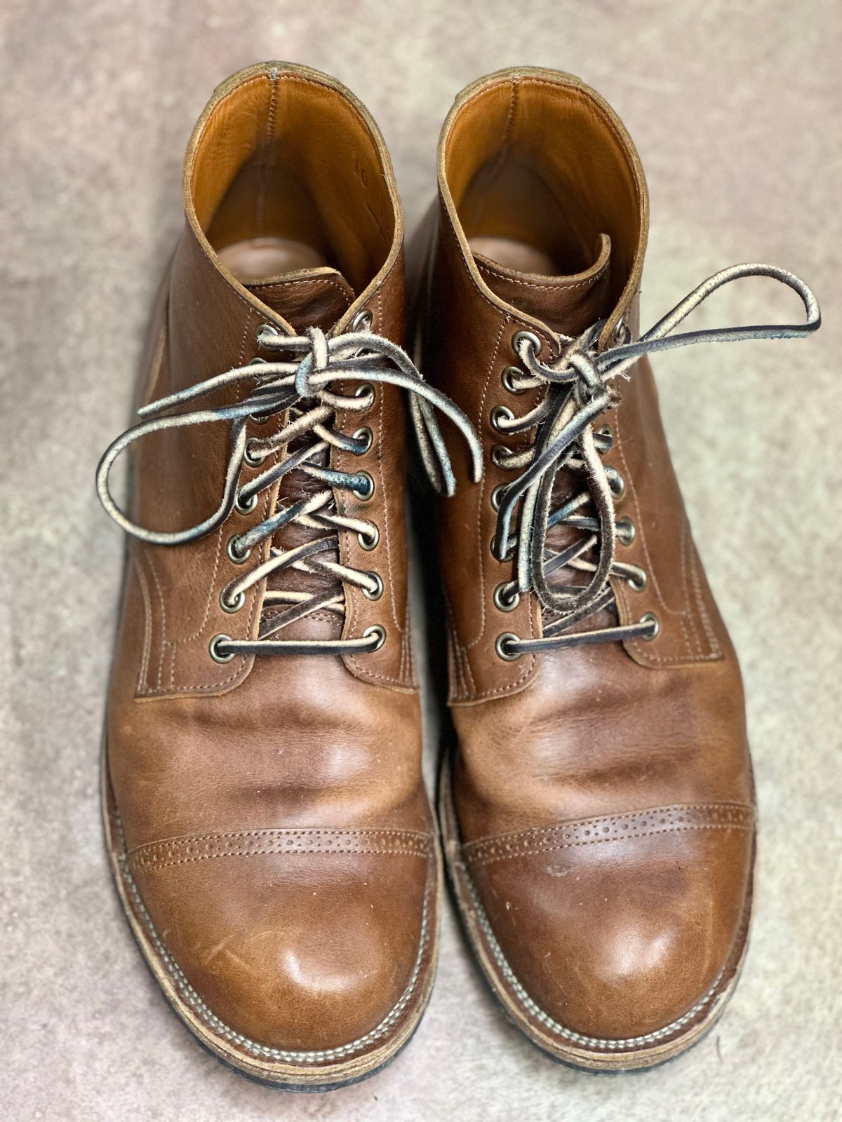 Photo by tailoredgoat on February 6, 2023 of the Viberg Service Boot BCT in C.F. Stead Whisky Regency Calf.