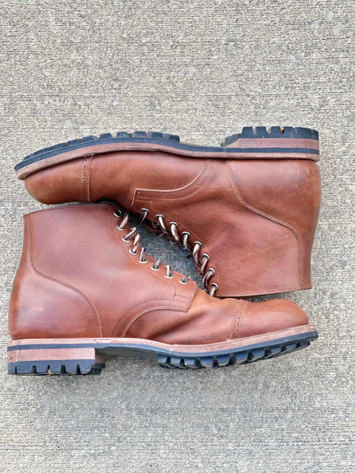 Photo by tailoredgoat on April 2, 2023 of the Viberg Service Boot BCT in C.F. Stead Whisky Regency Calf.