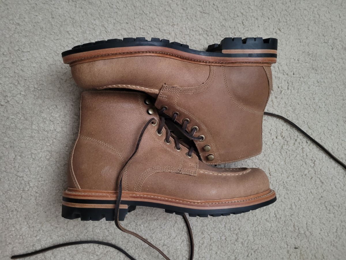 Photo by ttruong3 on October 3, 2023 of the Grant Stone Brass Boot in C.F. Stead Natural Waxy Commander Suede.