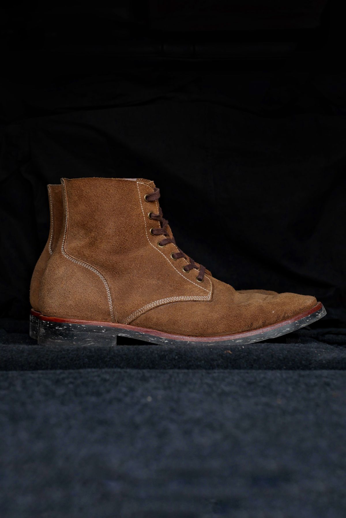 Photo by guilianoguche on January 5, 2023 of the Briselblack The Hawk in Horween Natural Chromexcel Roughout.
