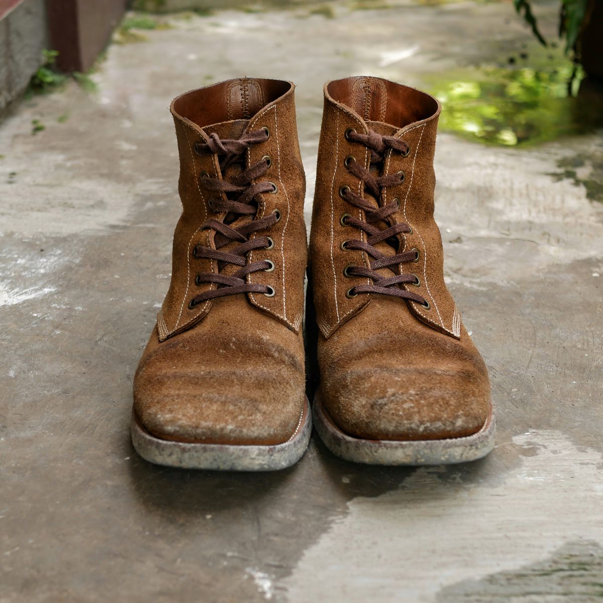 Photo by guilianoguche on March 6, 2023 of the Briselblack The Hawk in Horween Natural Chromexcel Roughout.