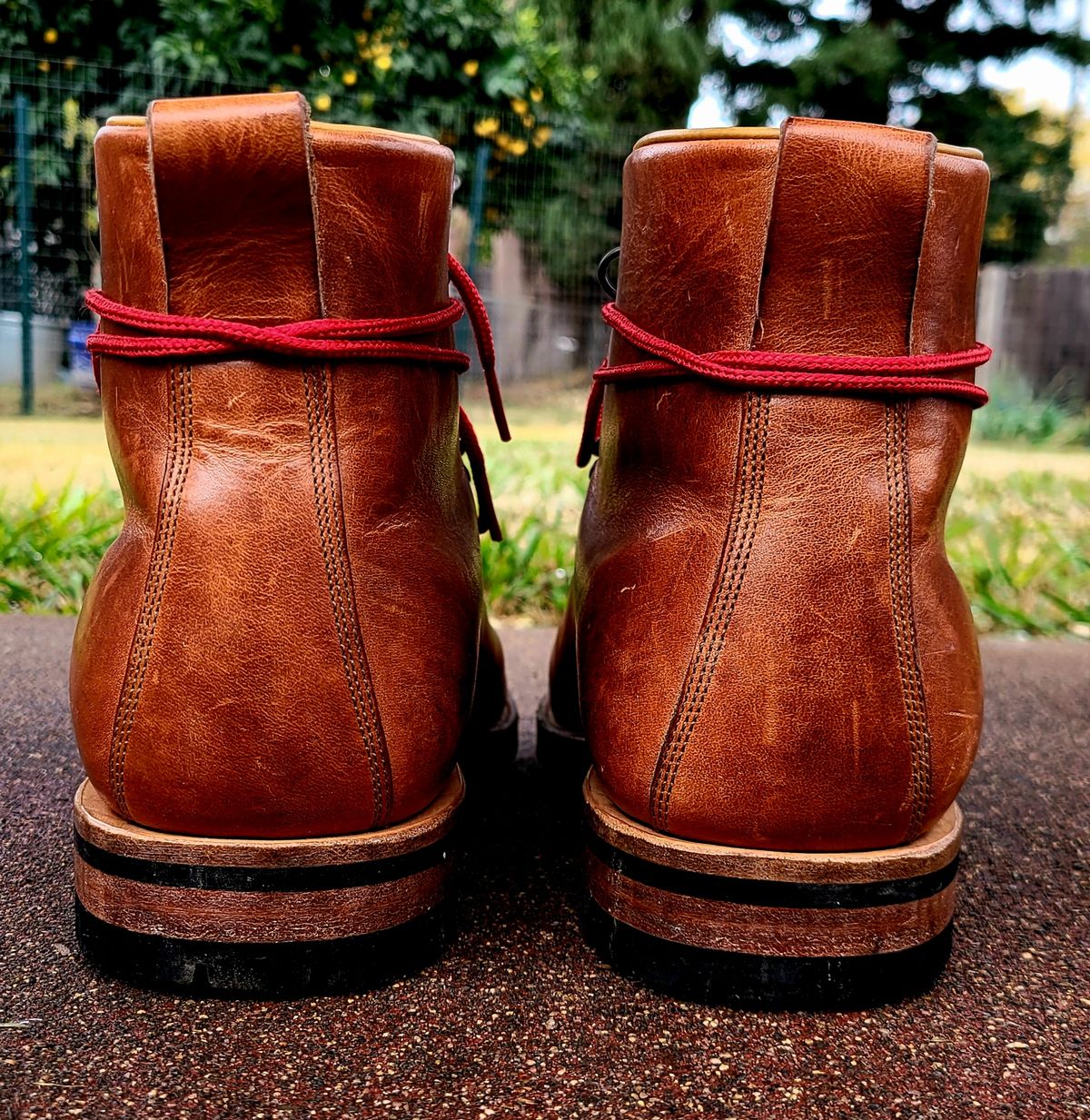 Photo by Das_Bones on December 2, 2023 of the Viberg Hiker in Horween Natural Dublin.