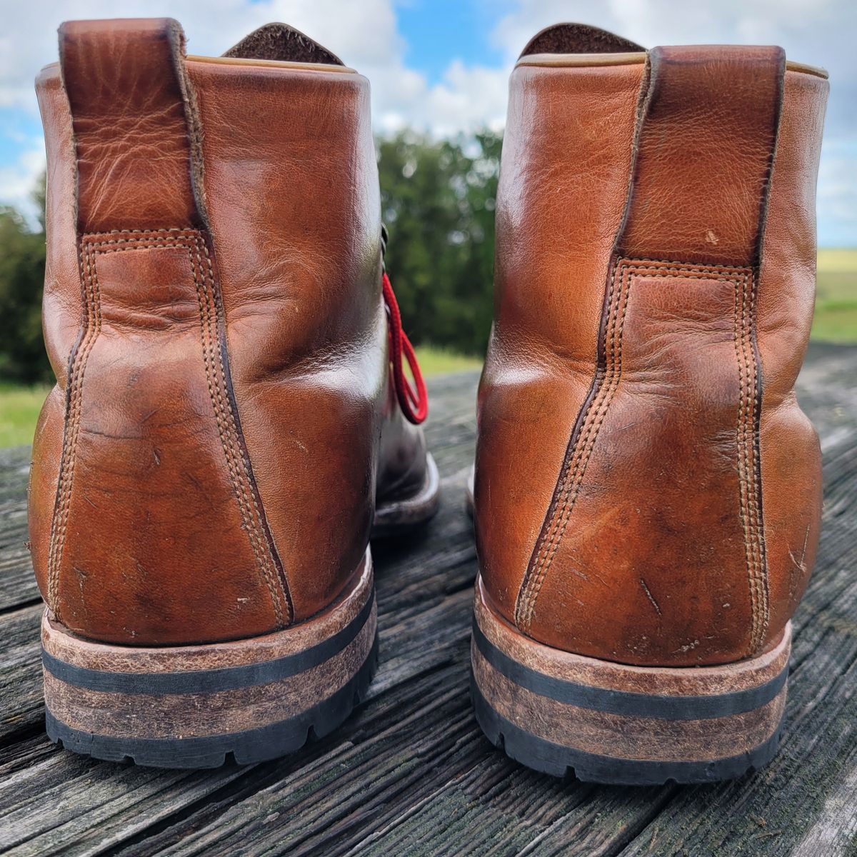 Photo by Das_Bones on April 6, 2024 of the Viberg Hiker in Horween Natural Dublin.