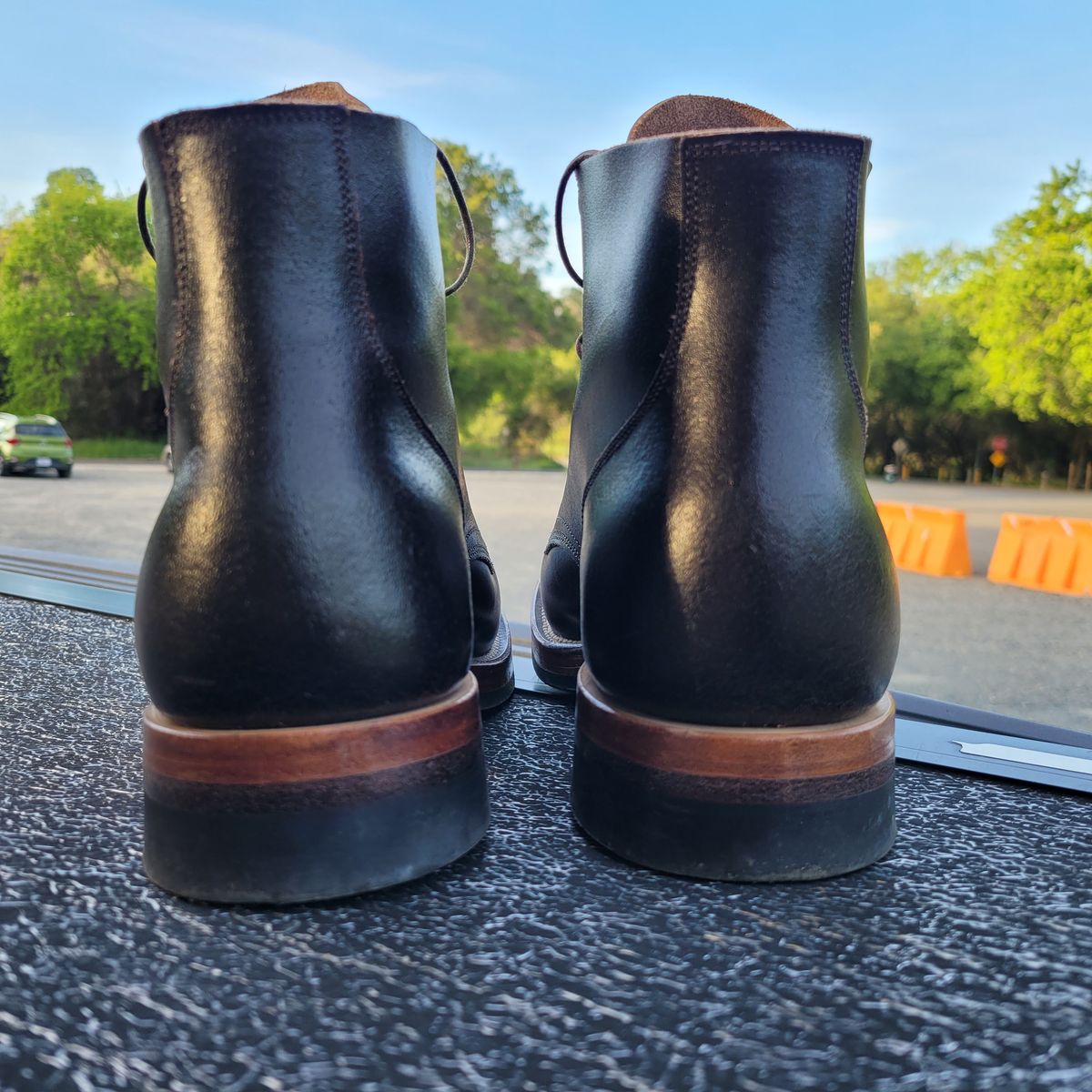 Photo by Das_Bones on April 11, 2024 of the Viberg Service Boot in Horween Brown Waxed Flesh.