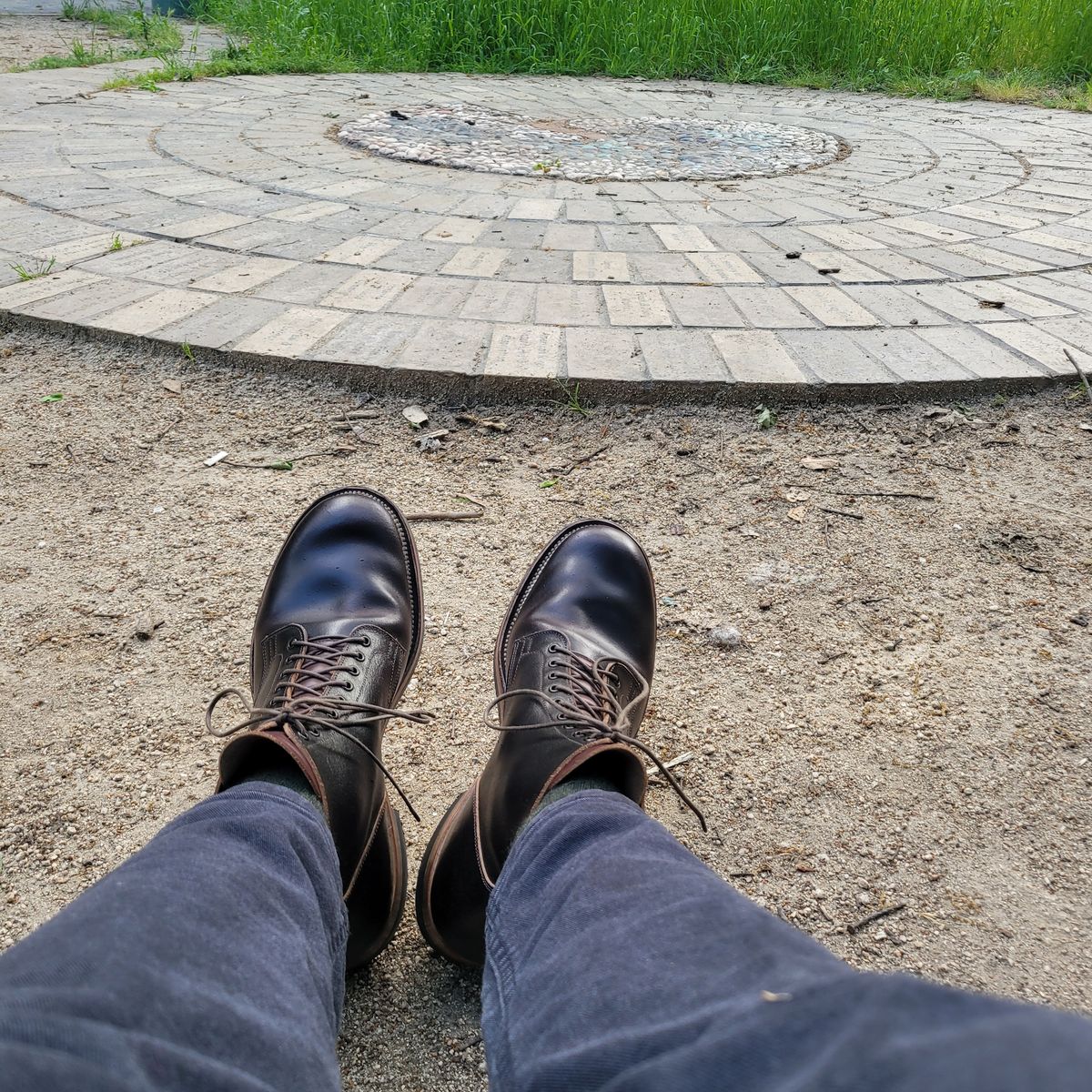 Photo by Das_Bones on April 13, 2024 of the Viberg Service Boot in Horween Brown Waxed Flesh.