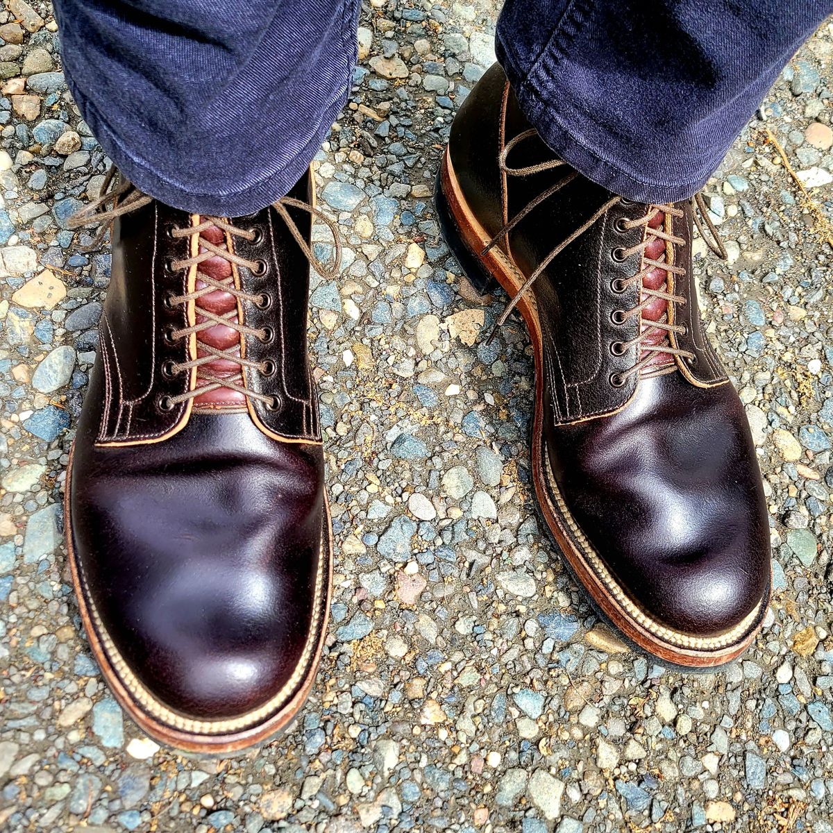 Photo by Das_Bones on April 14, 2024 of the Viberg Service Boot in Horween Brown Waxed Flesh.