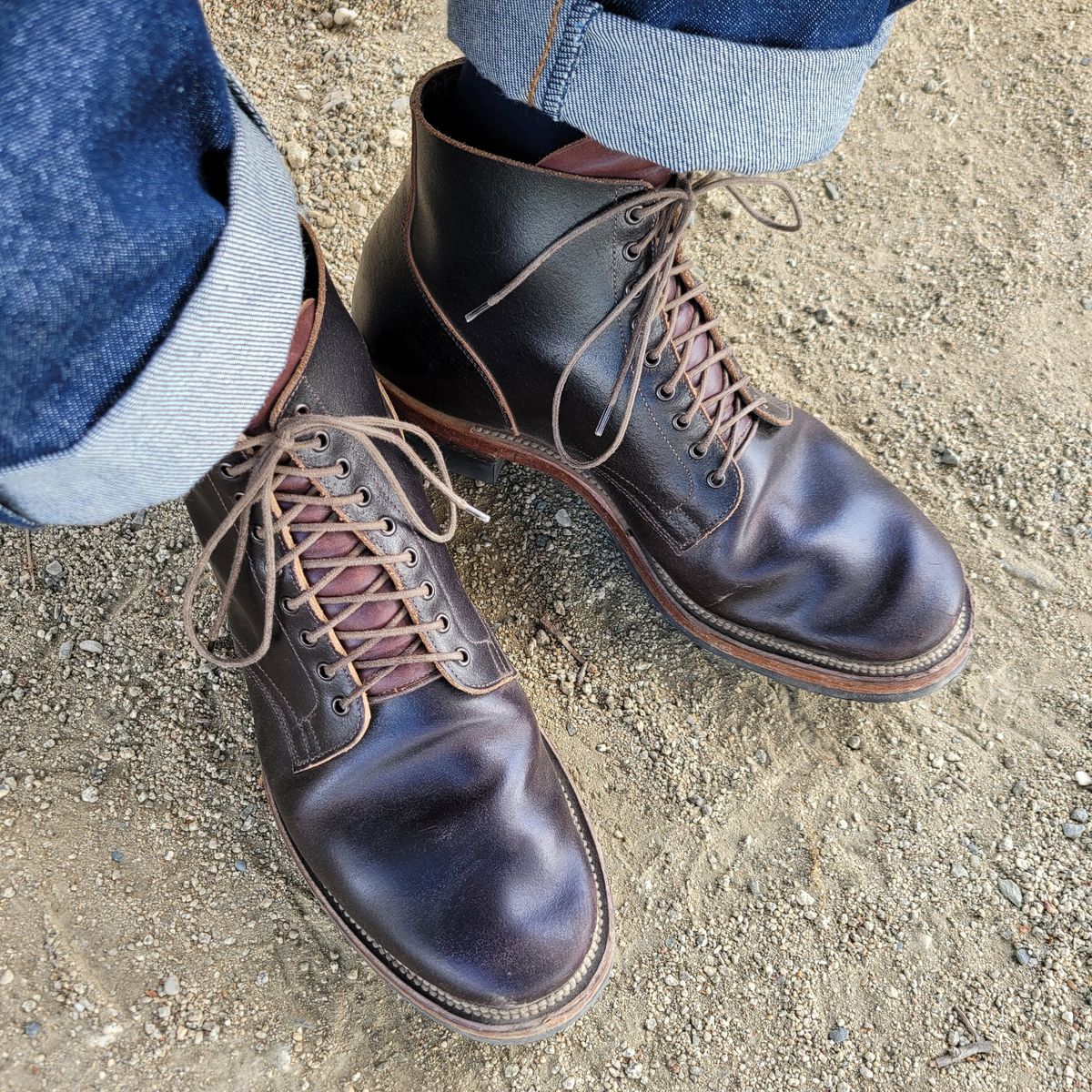 Photo by Das_Bones on April 26, 2024 of the Viberg Service Boot in Horween Brown Waxed Flesh.