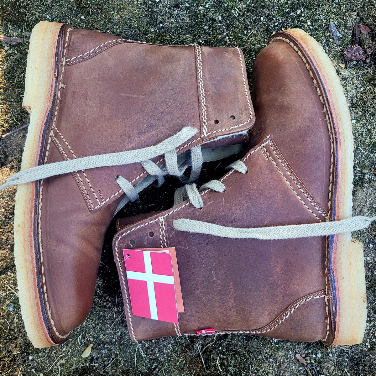 Photo by Das_Bones on October 8, 2024 of the Duckfeet Odense in Terracare Cocoa.