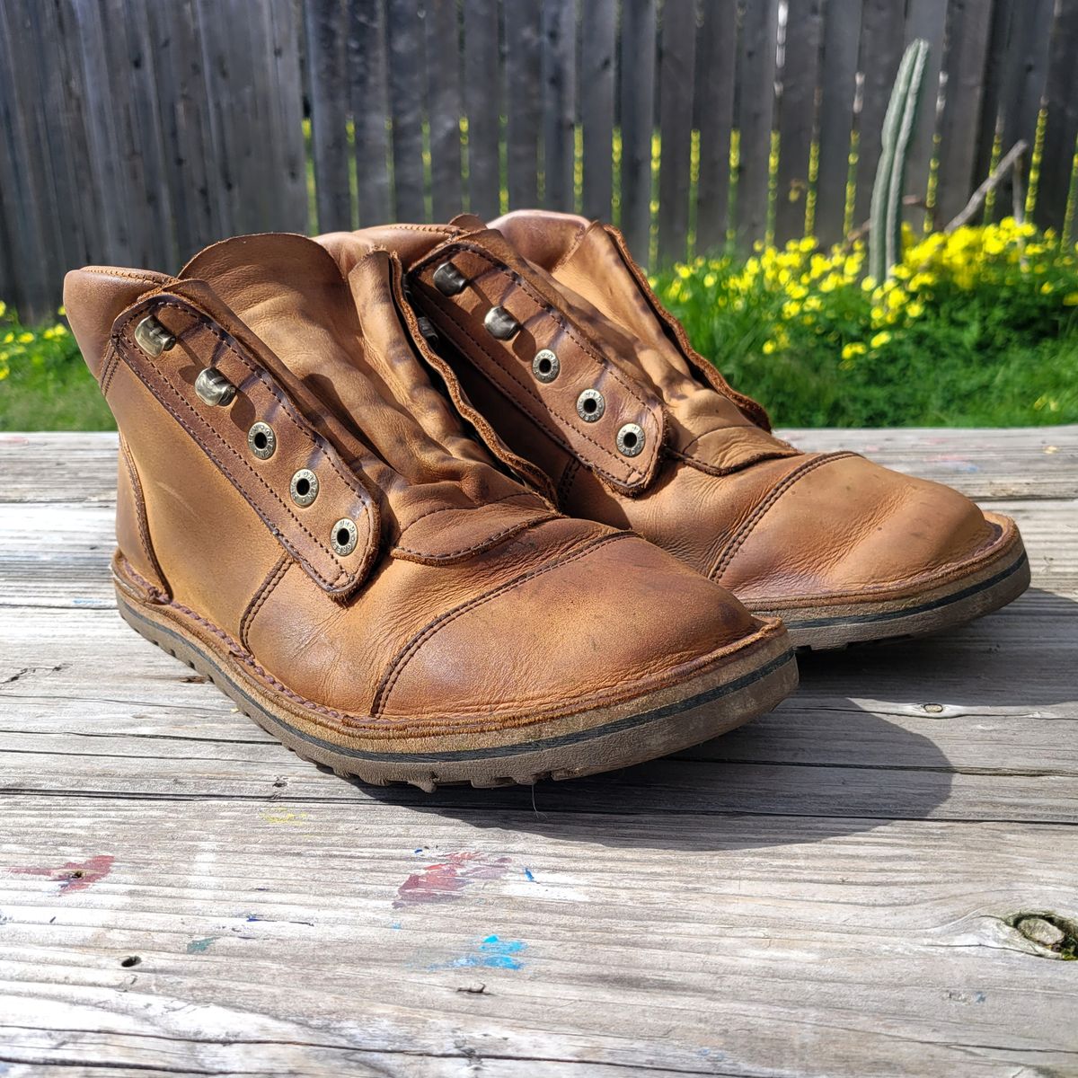 Photo by Das_Bones on March 10, 2024 of the Jim Green African Ranger Barefoot Boot in Fudge Crazy Horse.