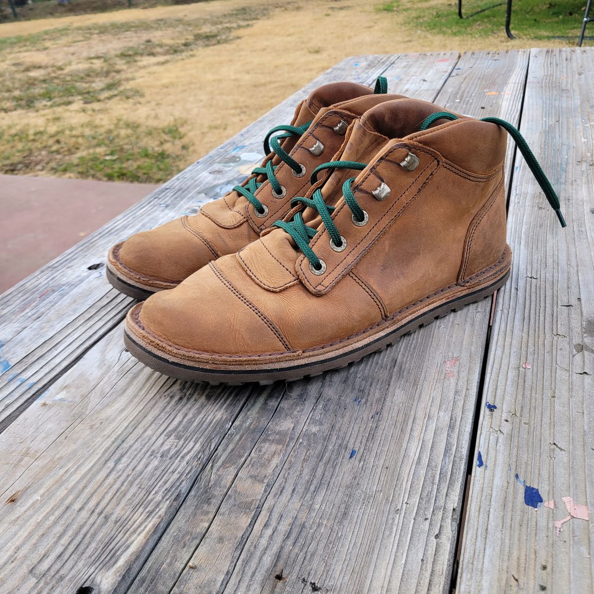 Photo by Das_Bones on December 17, 2023 of the Jim Green African Ranger Barefoot Boot in Fudge Crazy Horse.