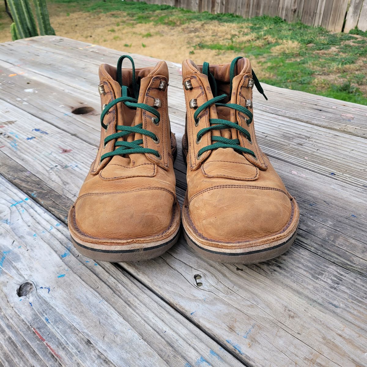 Photo by Das_Bones on December 17, 2023 of the Jim Green African Ranger Barefoot Boot in Fudge Crazy Horse.